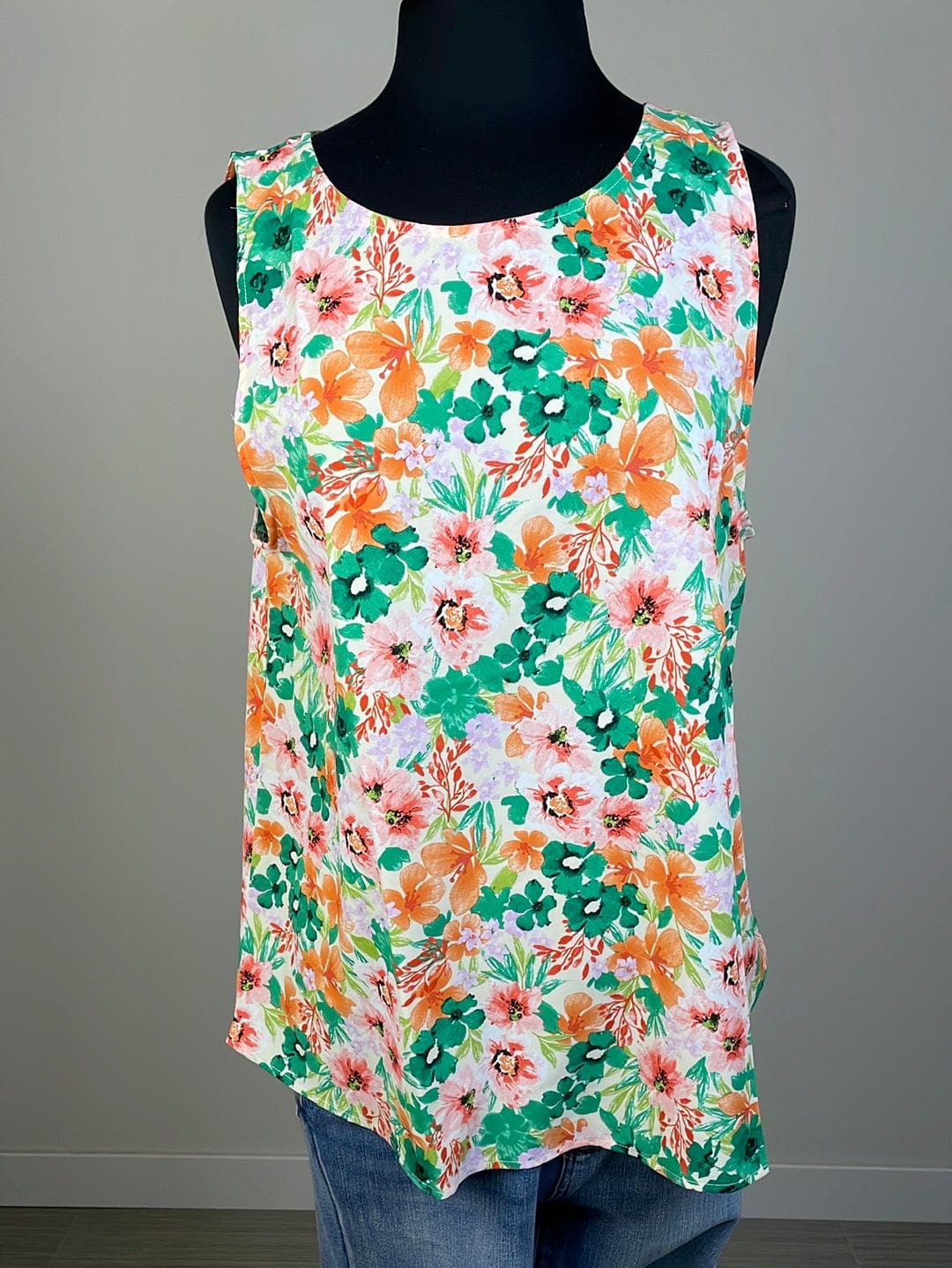 Green Floral Keyhole Button Top