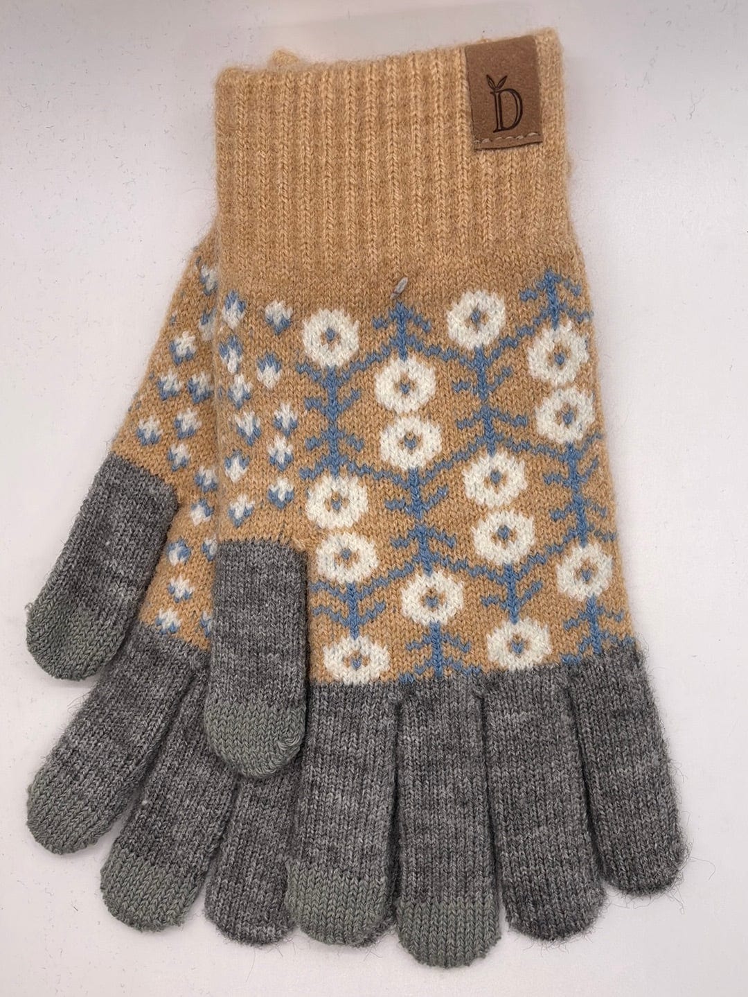 Peach Floral Pattern Knit Gloves