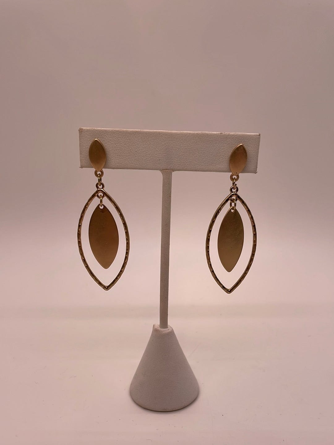 Gold Oval Droplet Earring