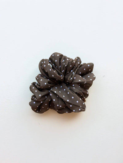 POLKA DOT OVERSIZED SCRUNCHIE: BROWN & CREAM