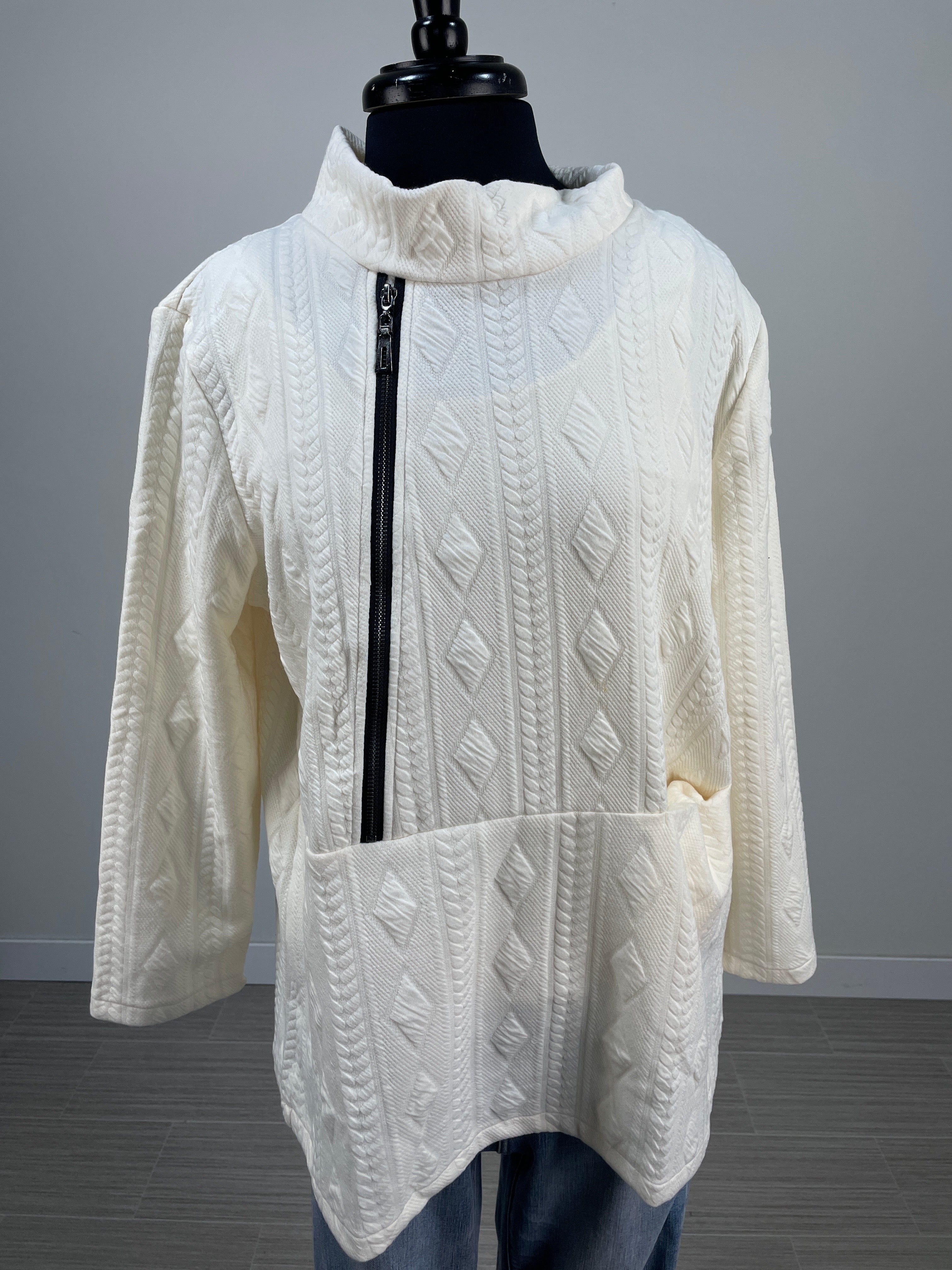 Cream Diamond Texture Zipper Top