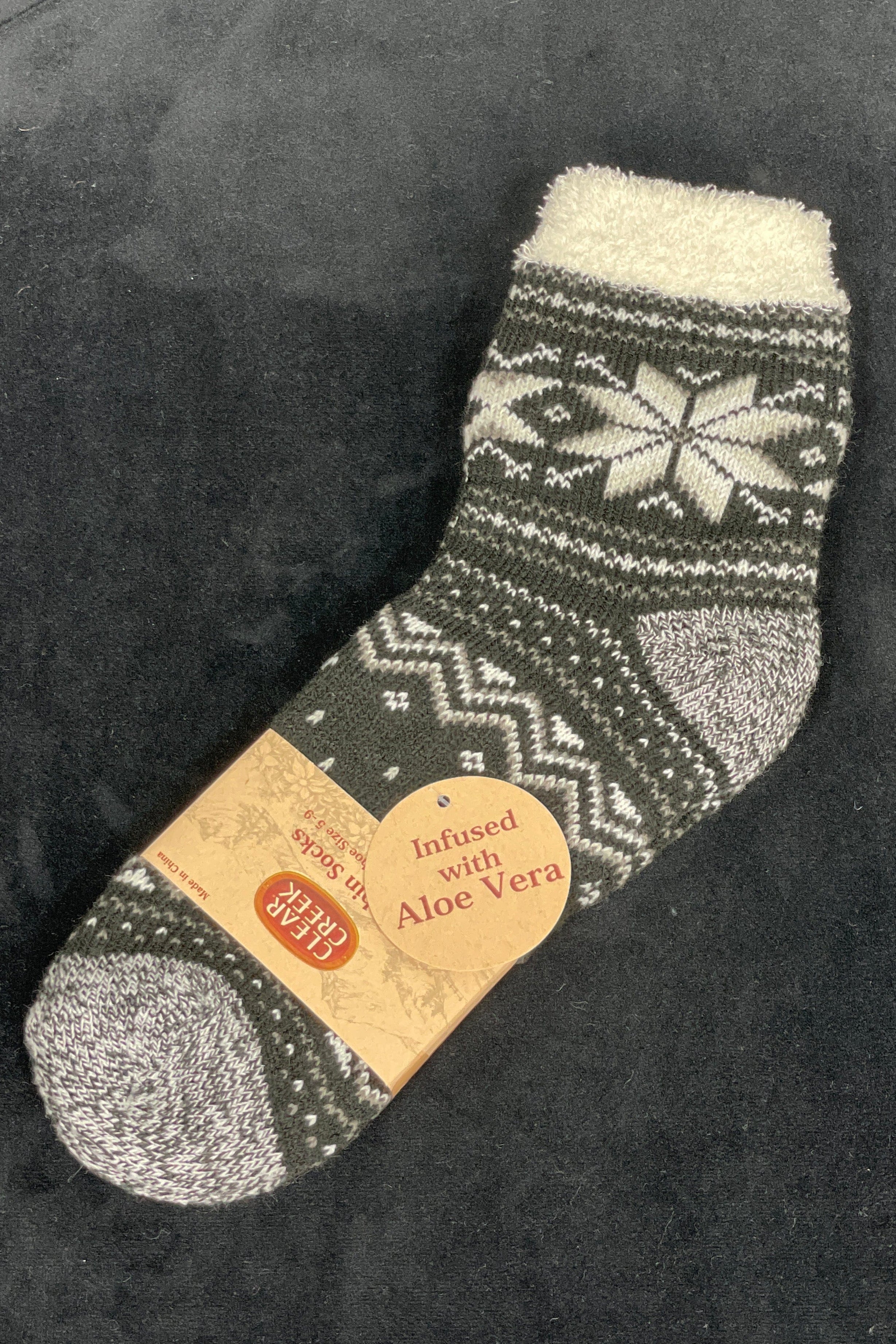 Black Snowflake Aloe Cabin Sock