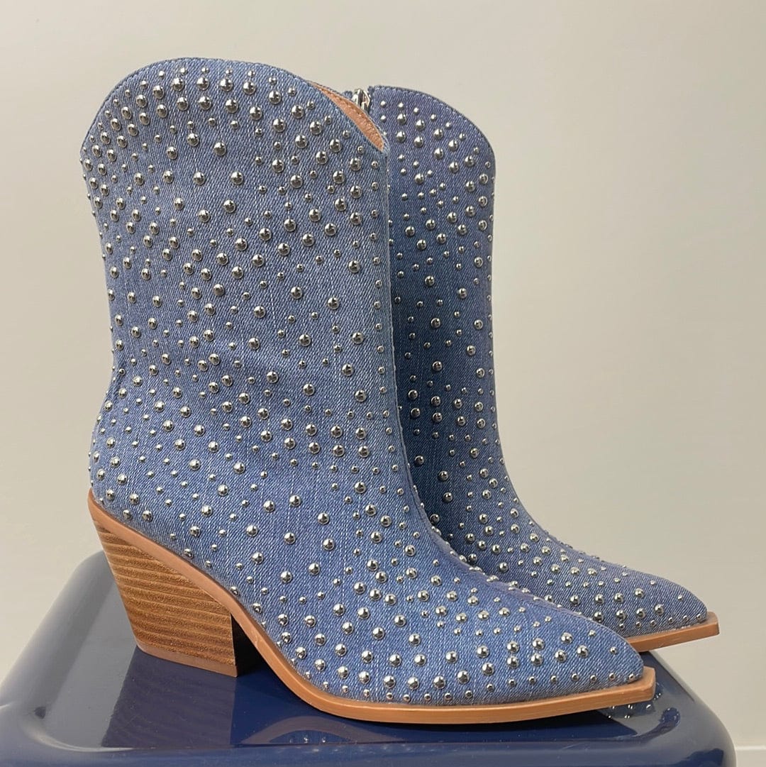 Light Blue Lowlights Boot