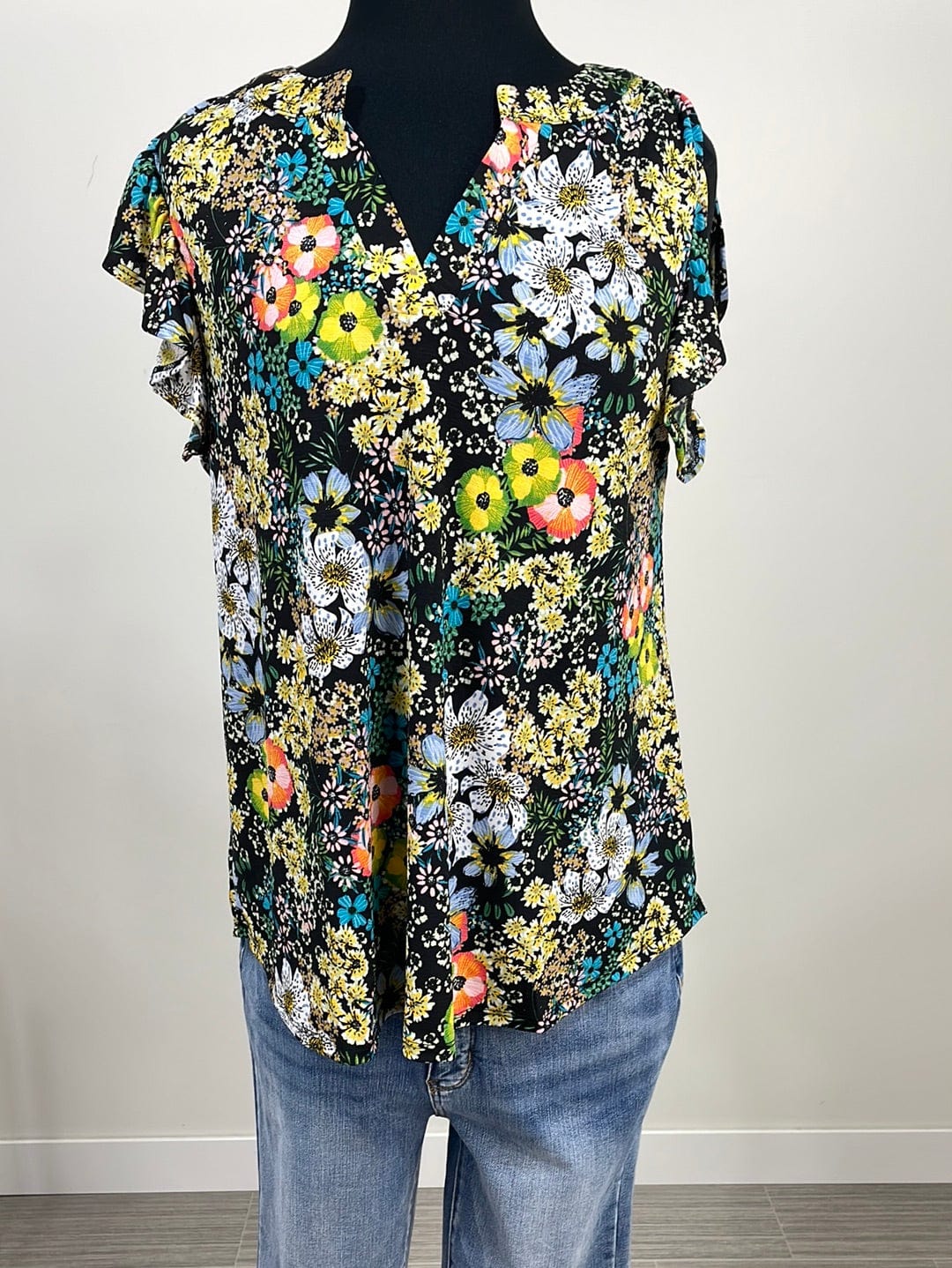 Black Multi Blooming Cap Ruffle Sleeve Top