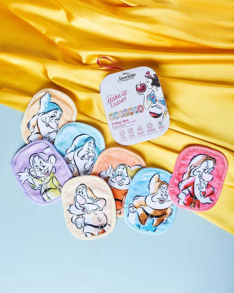 Snow White & The Seven Dwarfs 7-Day Gift Set  © Disney