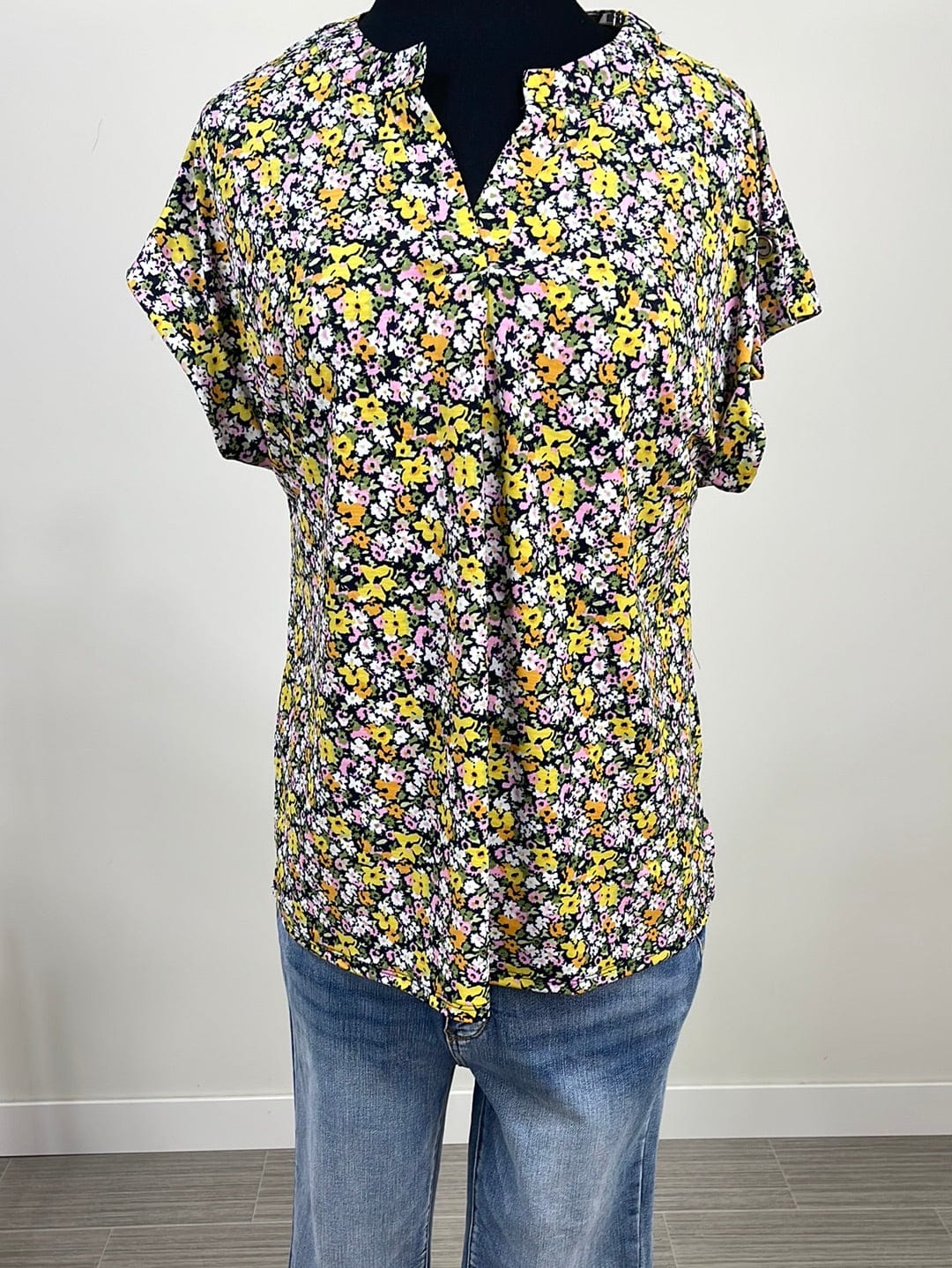 Yellow Ditsy Floral Shortsleeve Lizzy