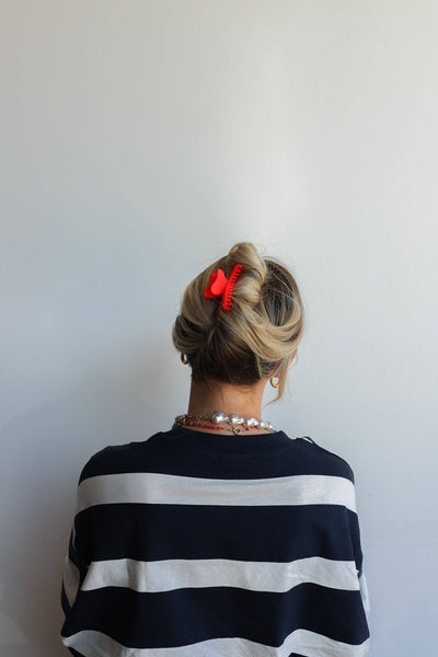KAXI MINI WAVY HOLD EVERYTHING CLAW: TERRACOTTA