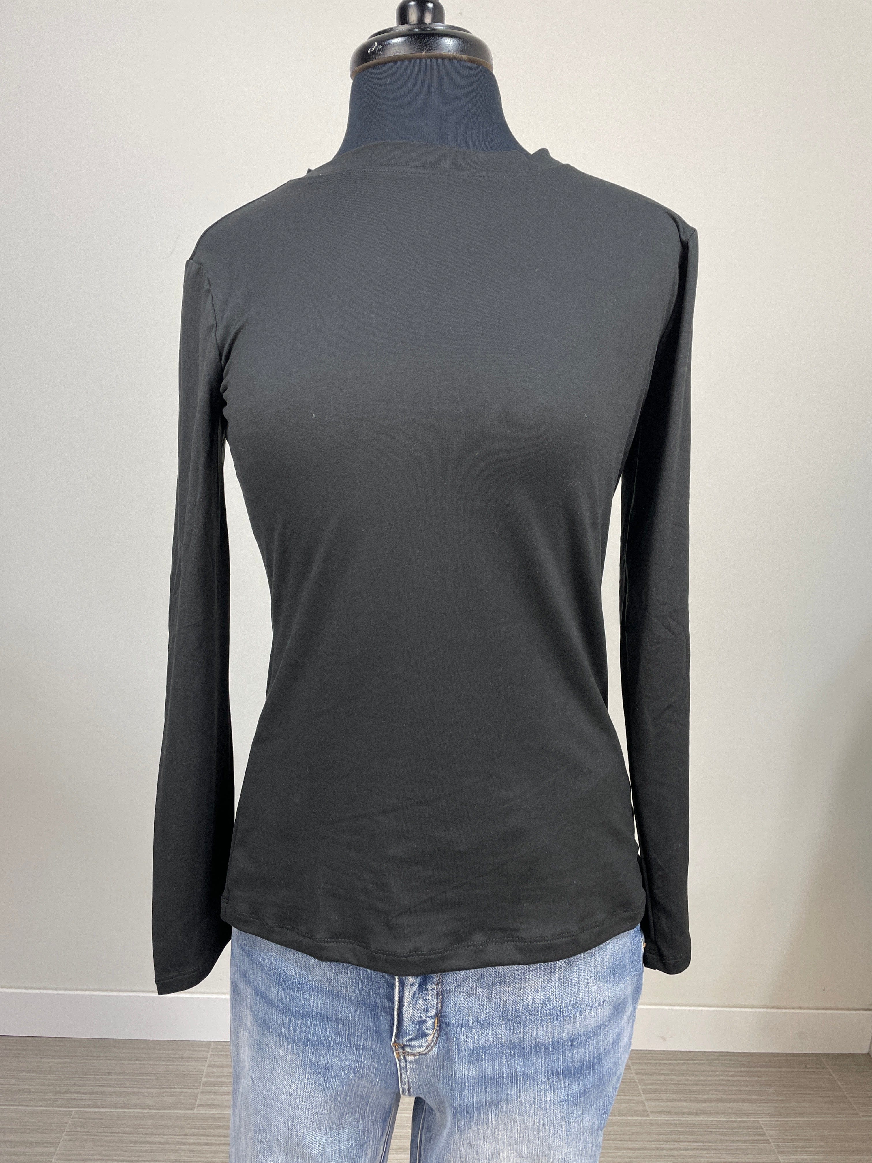 Black Basic Long Sleeve Top