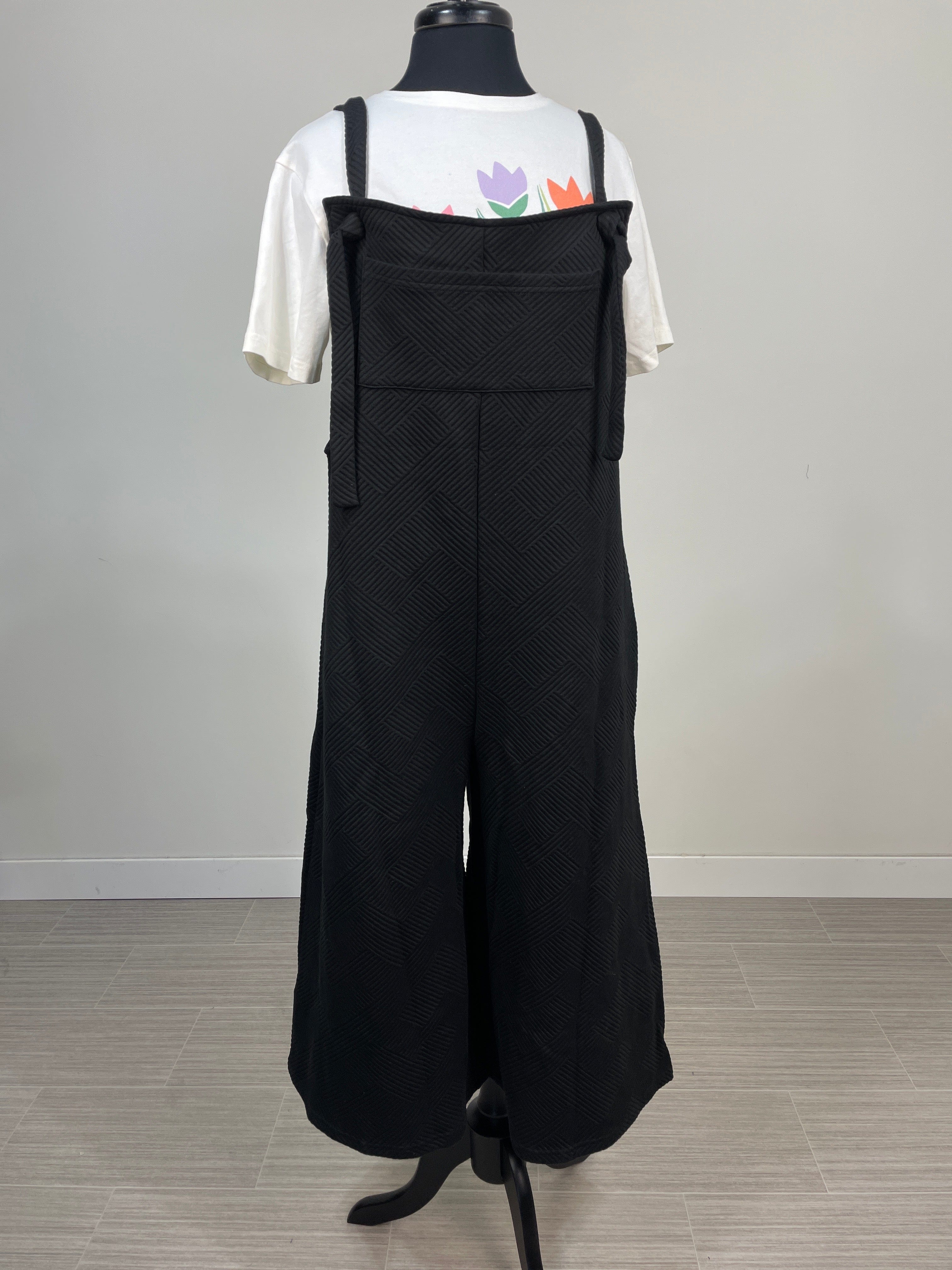 Black Texture Cropped Overall