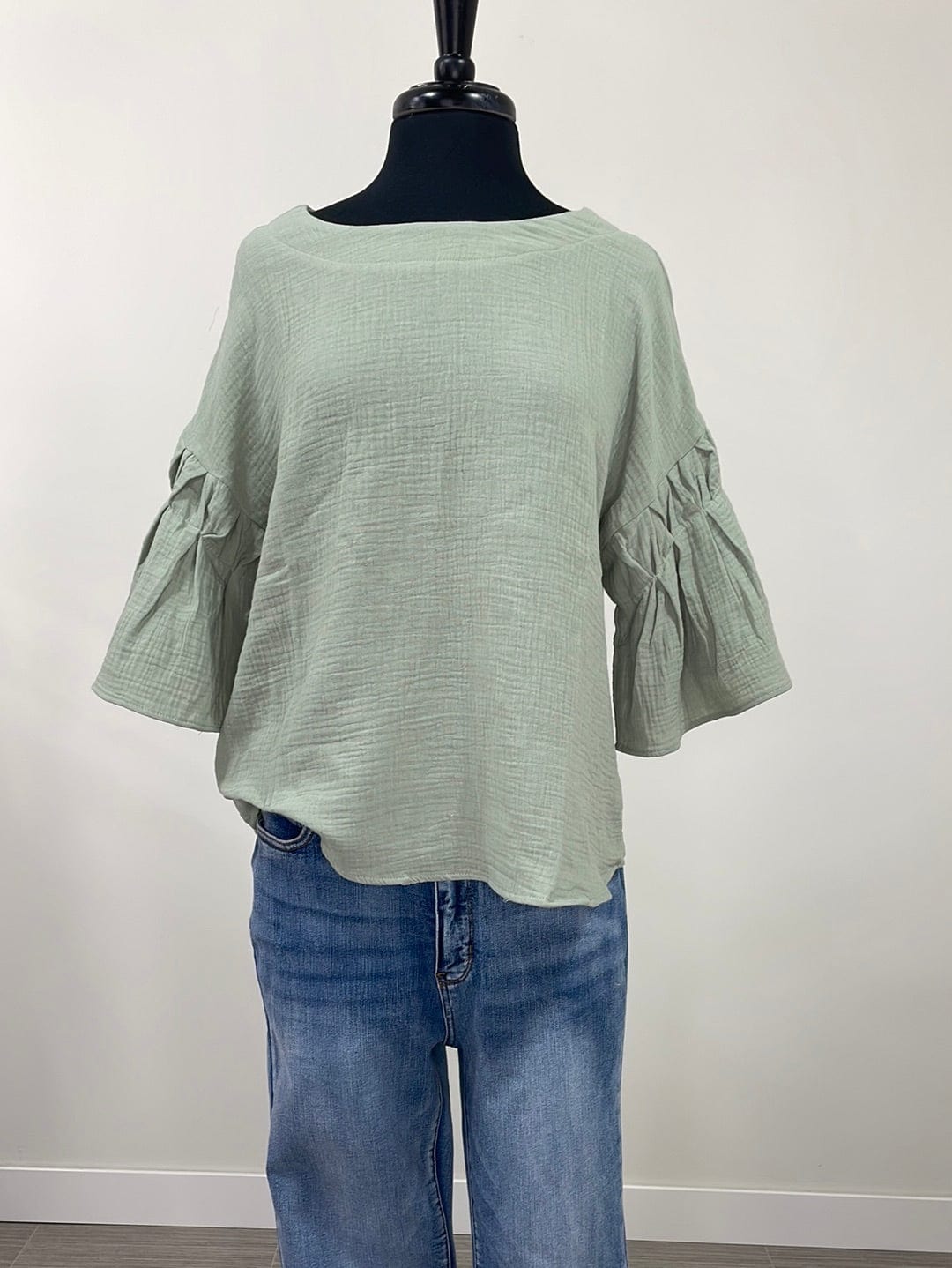Sage Guaze Back Keyhole Top