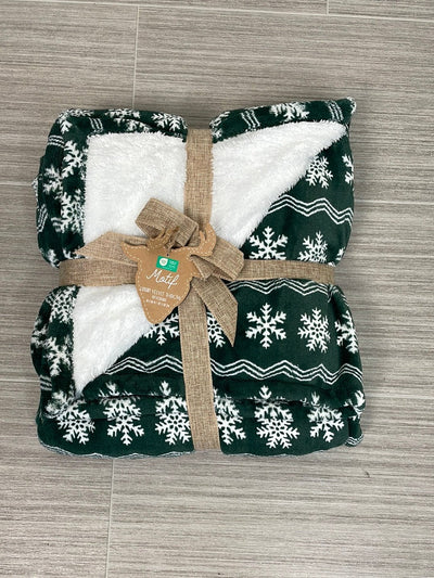 Fairisle Snowflake Holiday Throw