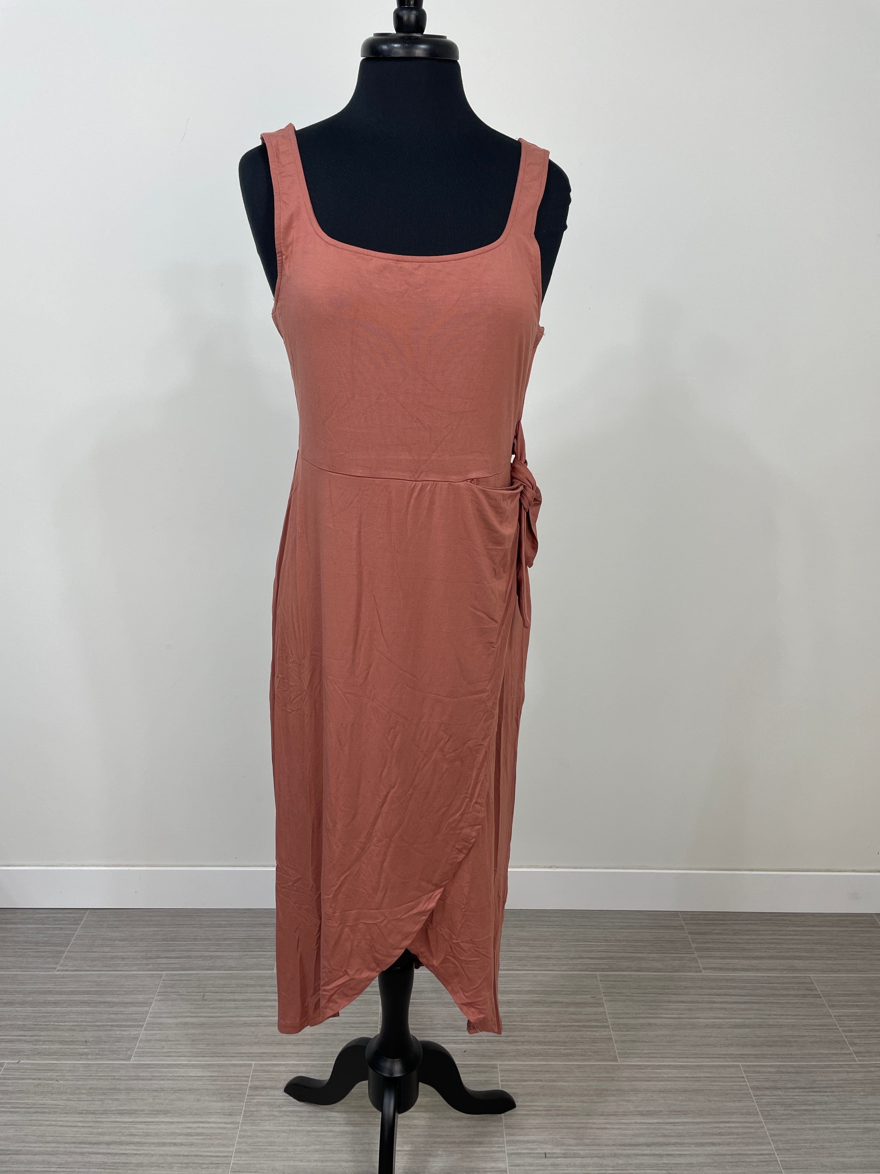 Brick Square Neck Tie Wrap Midi Dress