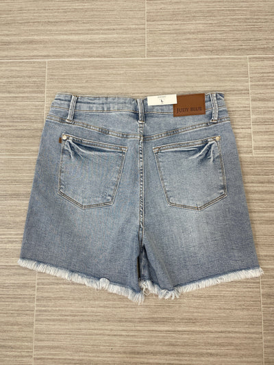 Light Destroy & Fray Hem Shorts