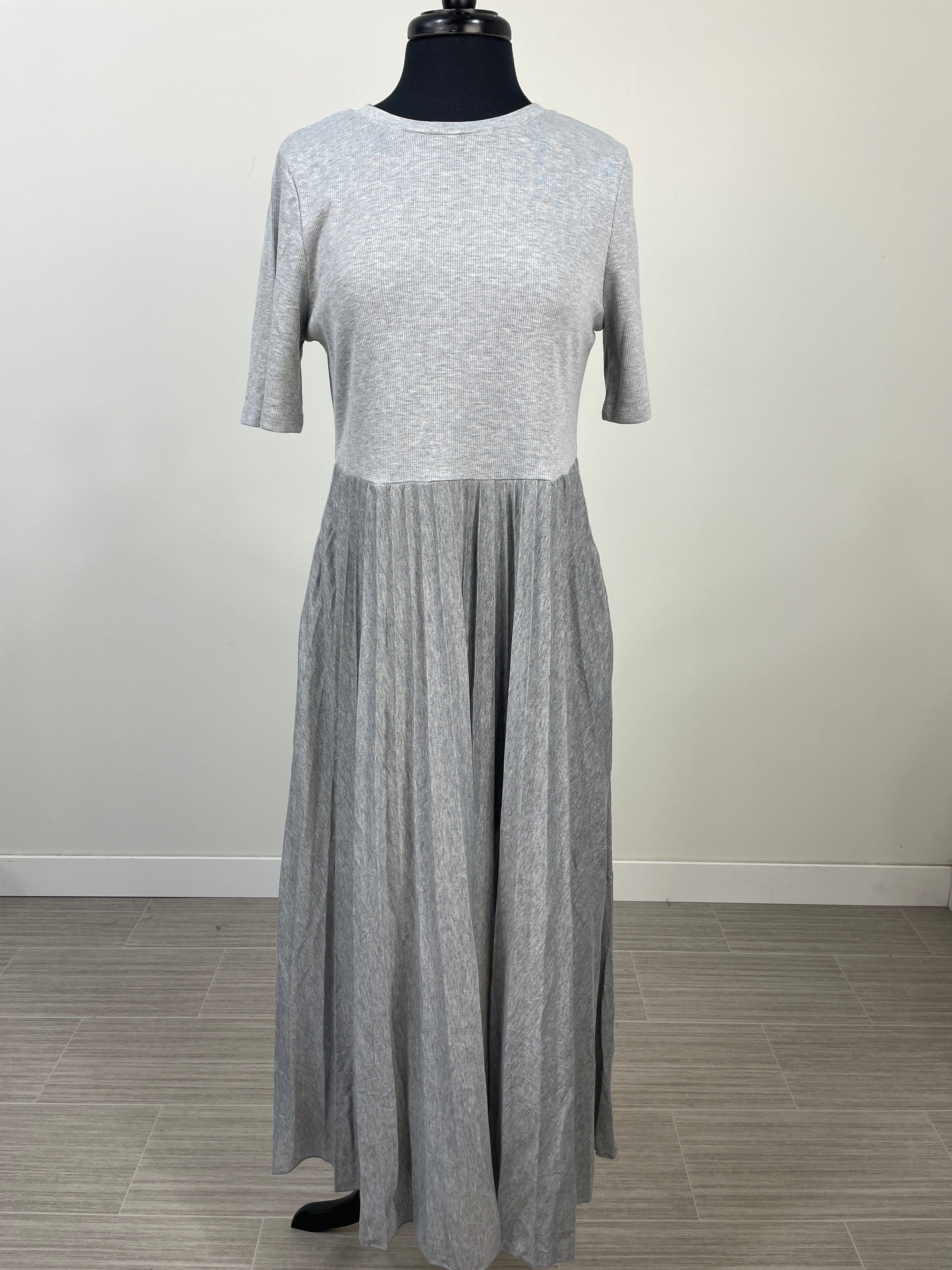 Grey Contrast Maxi Dress