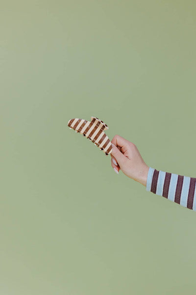 POLKA DOT & STRIPED OVERSIZED CLAWS: BROWN AND BLUE STRIPED