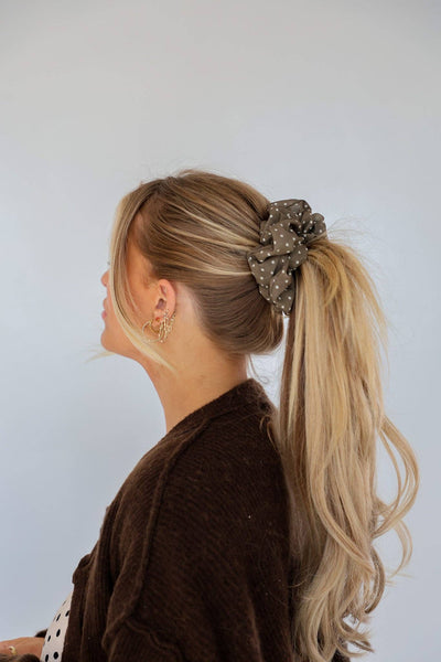 POLKA DOT OVERSIZED SCRUNCHIE: BLACK & WHITE