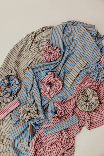 STRIPED CORSET SCRUNCHIE: BLUE AND BROWN