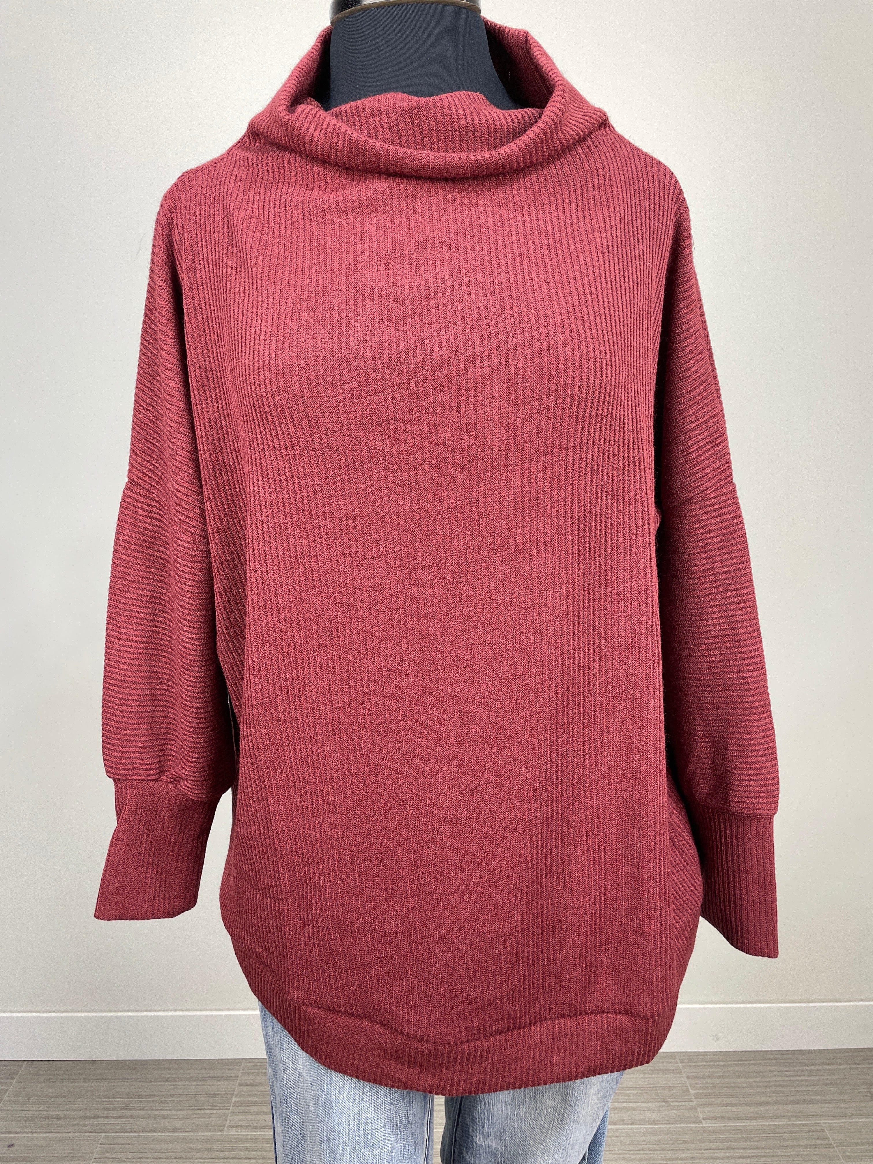 Wine Mockneck Ribbed Longsleeve