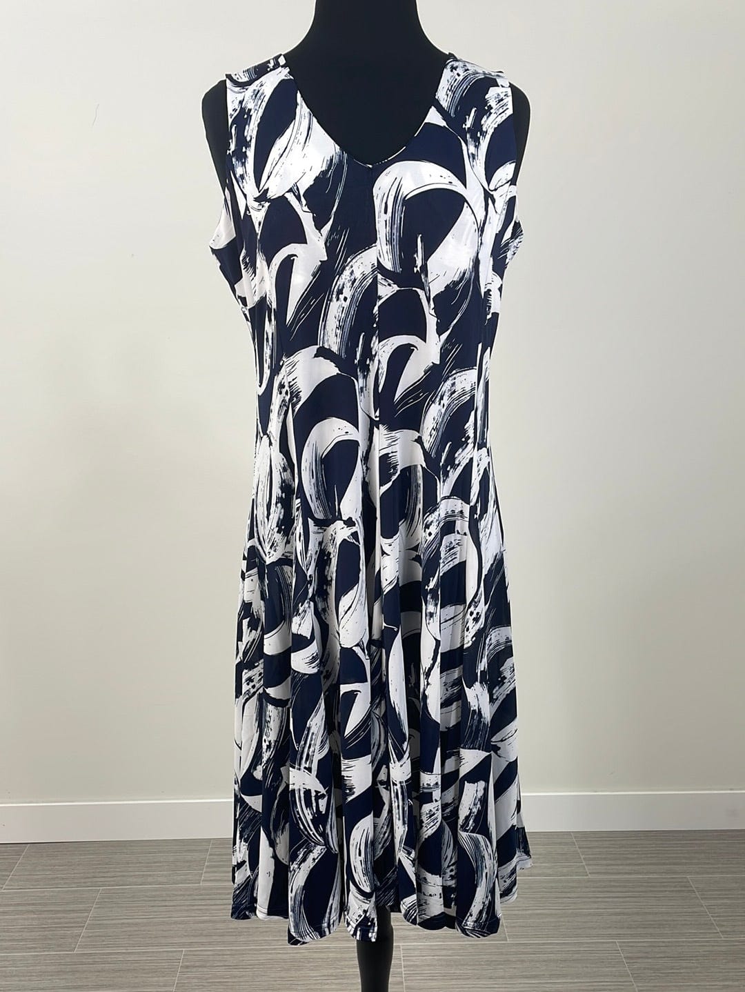Navy & White Sleeveless Swing Dress
