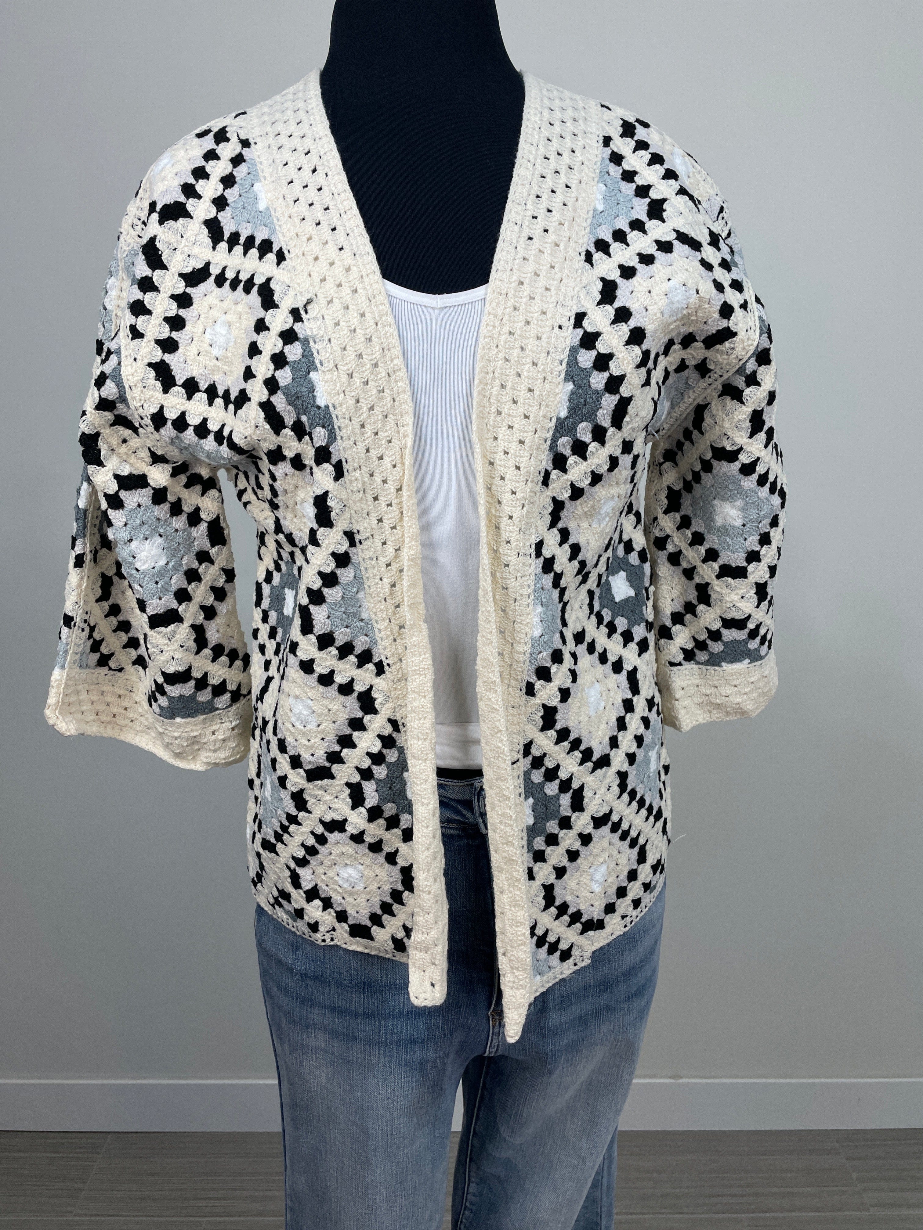 Black & Gray Crochet Short Kimono