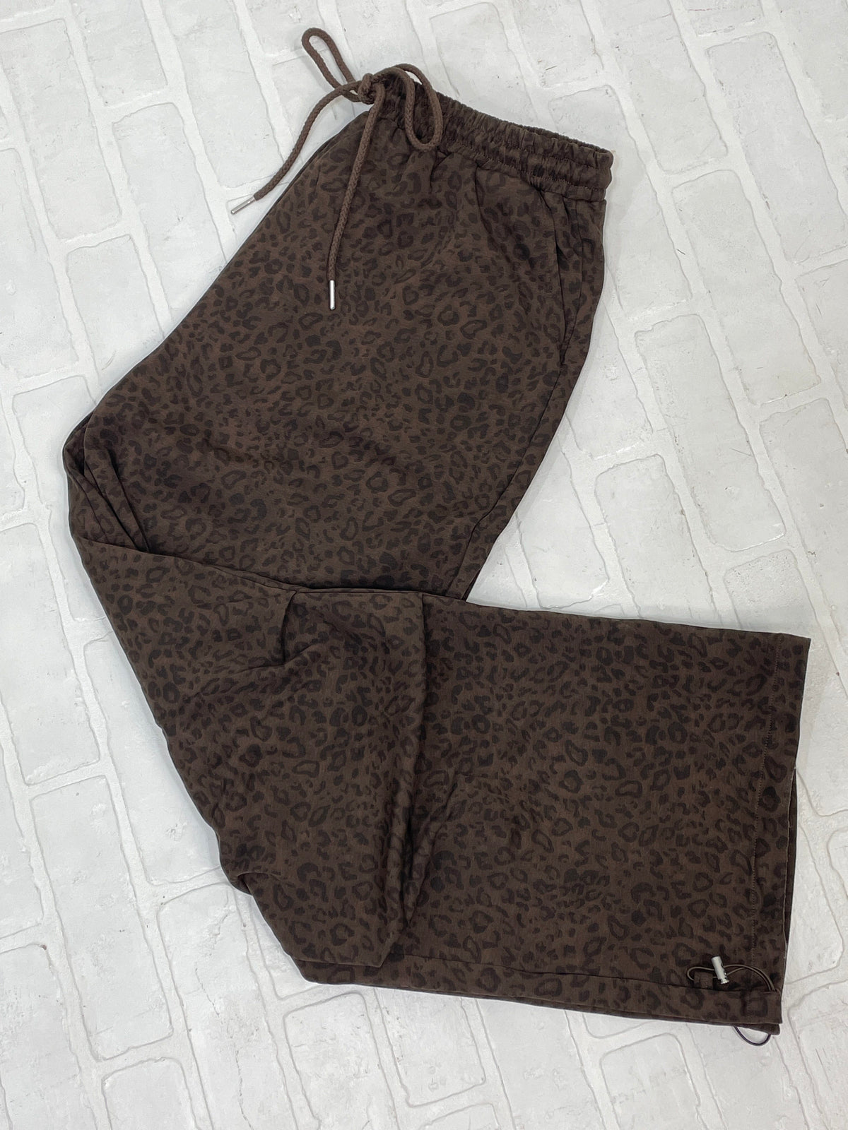 Mocha Leopard Print Cinch Ankle Pant