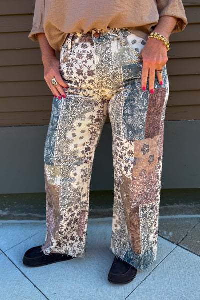Earth Block High Rise Ankle Wide Leg Pant