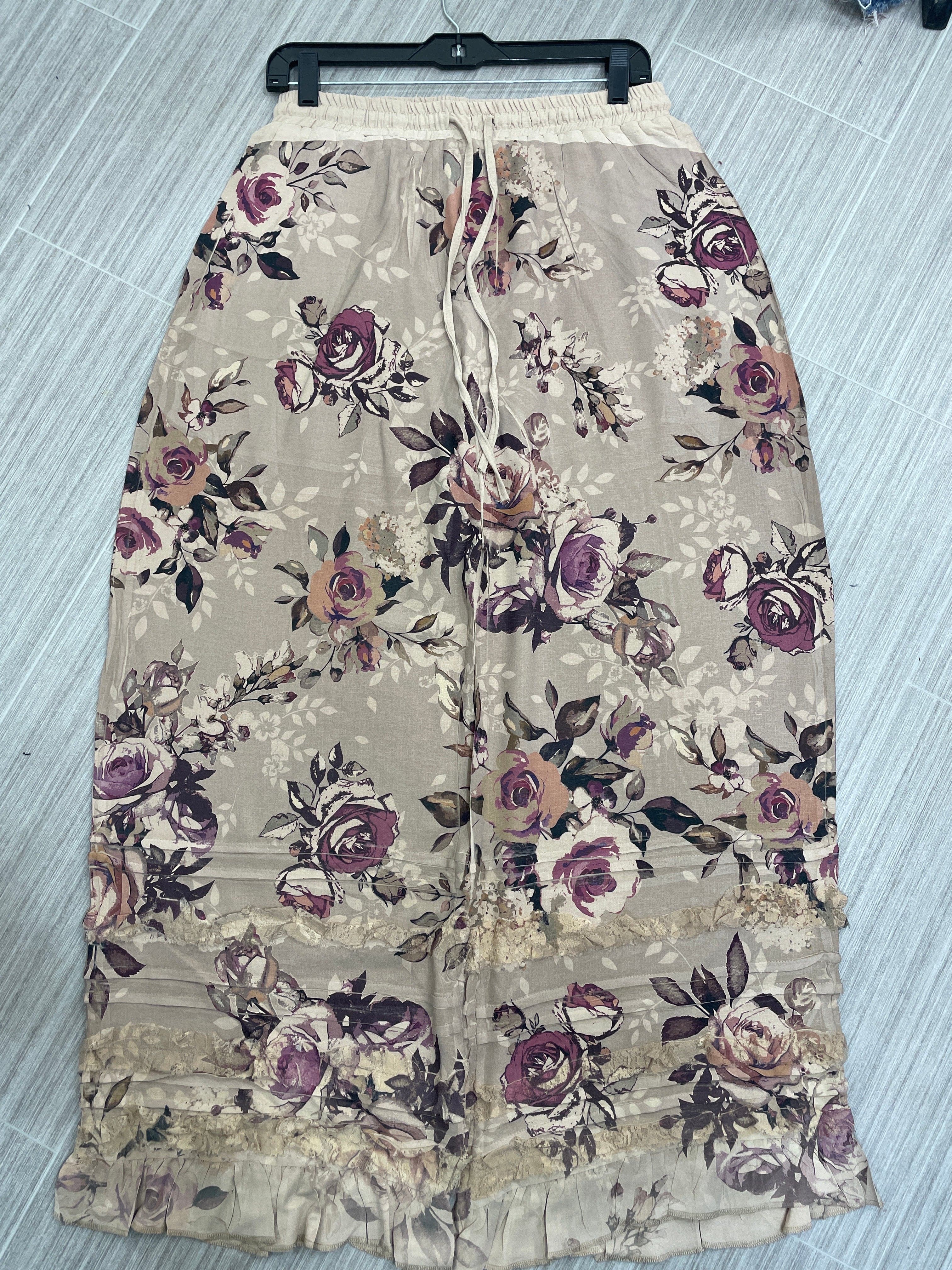 Rose Flowy Ruffle Pant