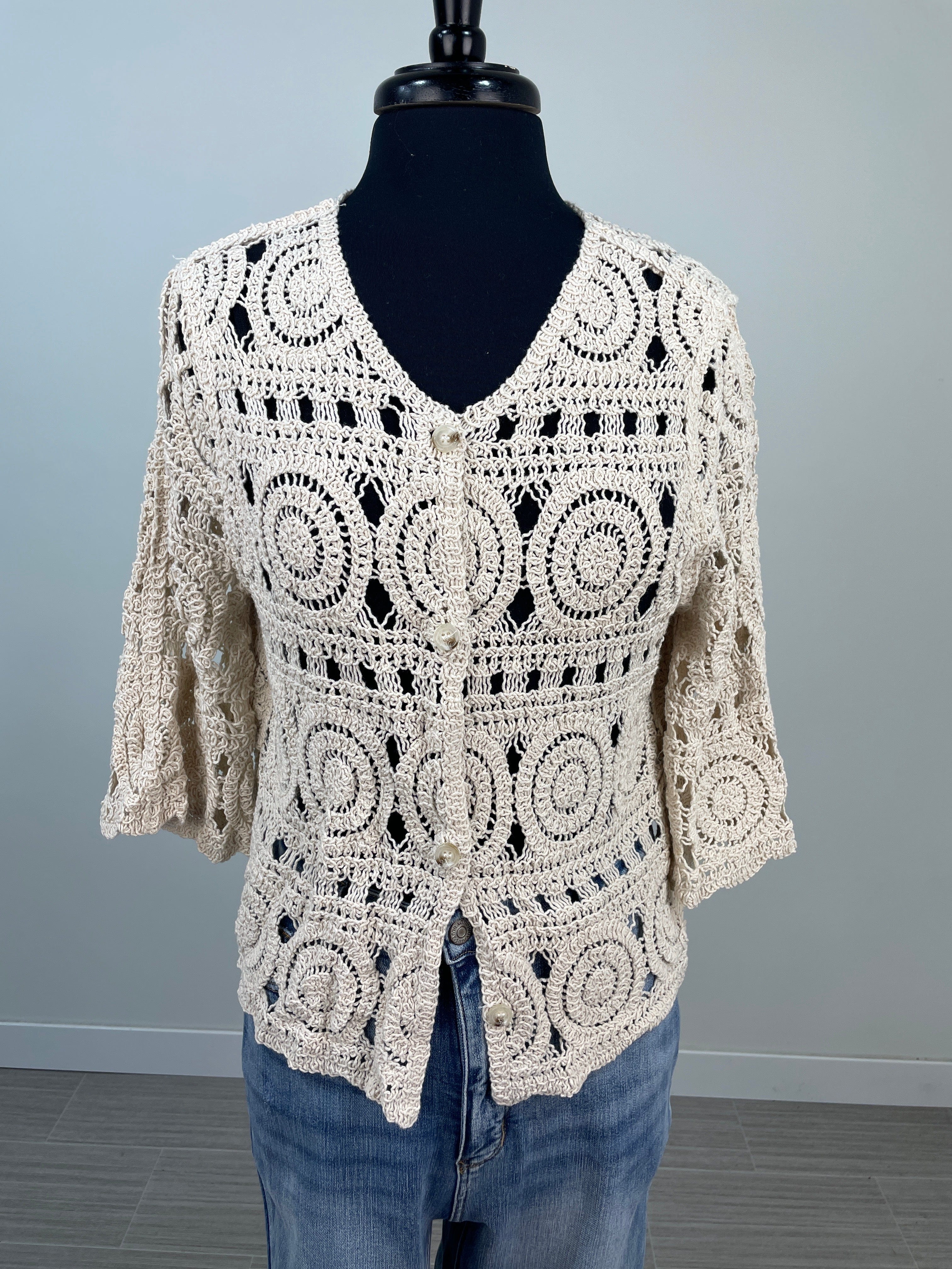 Bone Crochet Button Short Cardigan