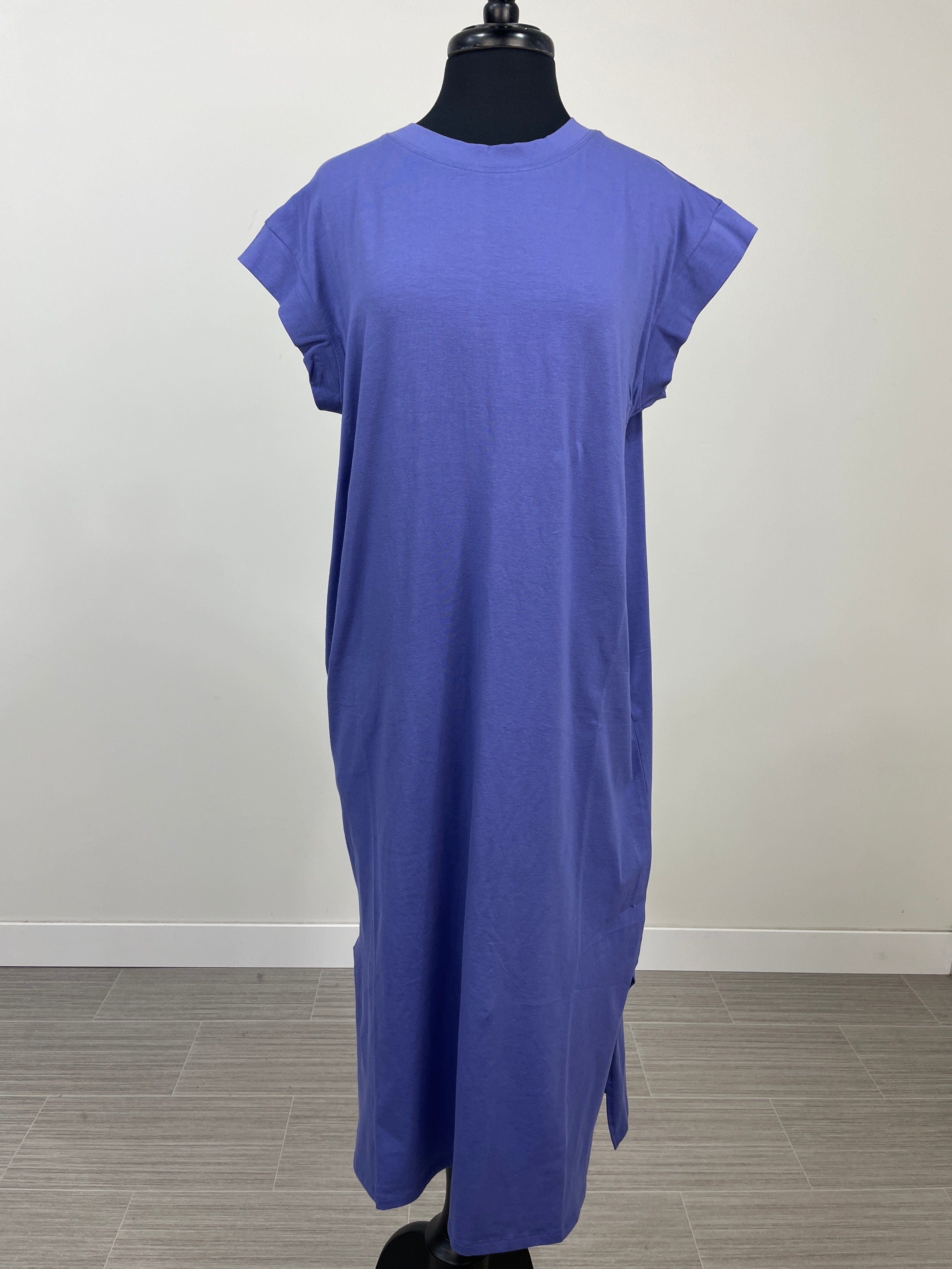 Marlin Round Neck Short Sleeve Midi Dress