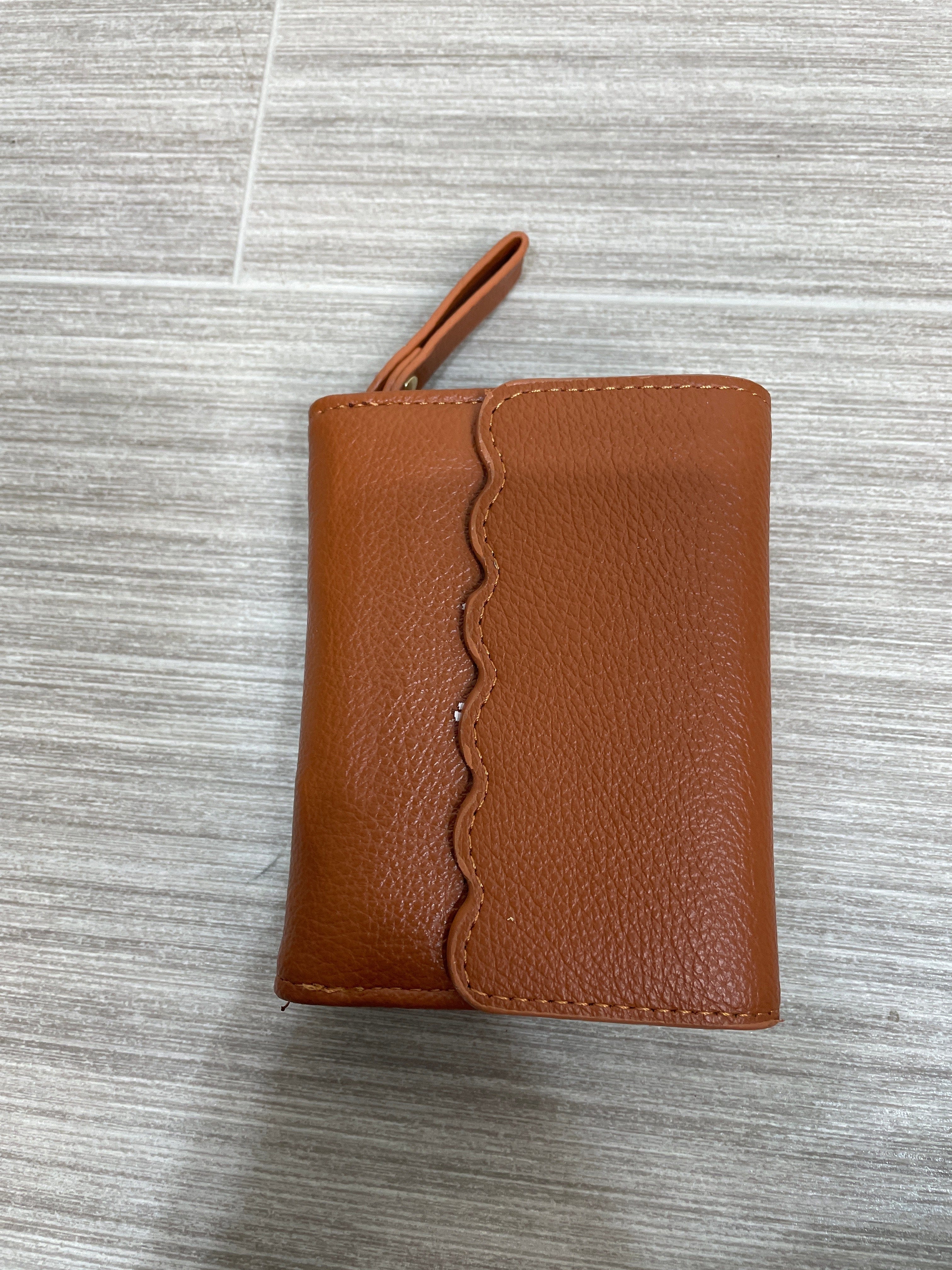 Brown Scallop Wallet