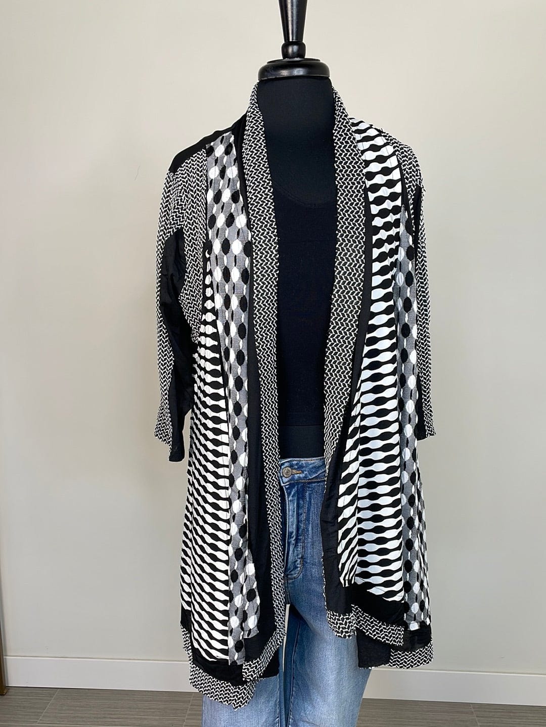 Black & White Stitch Patterned Cardigan