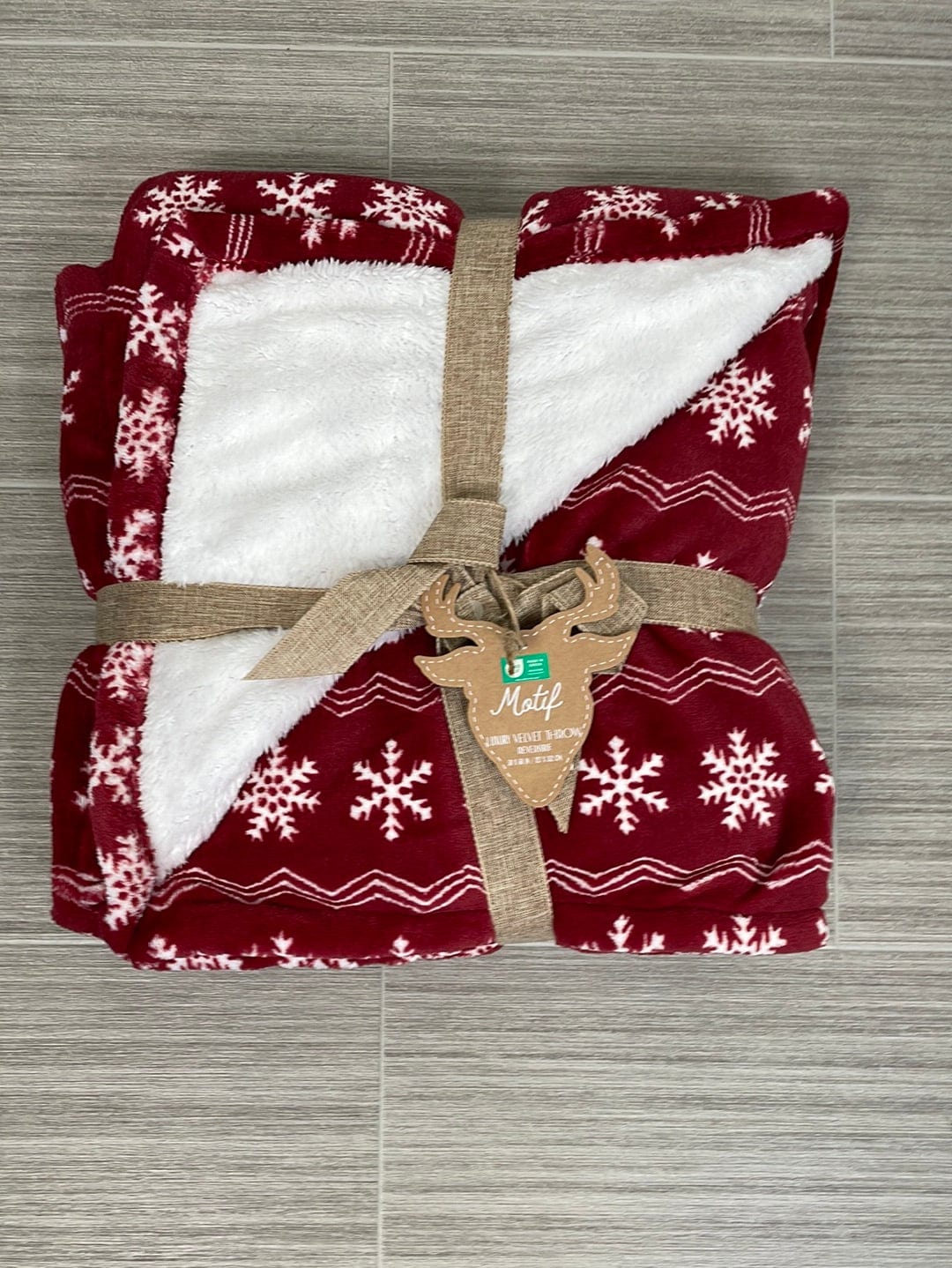 Fairisle Snowflake Holiday Throw