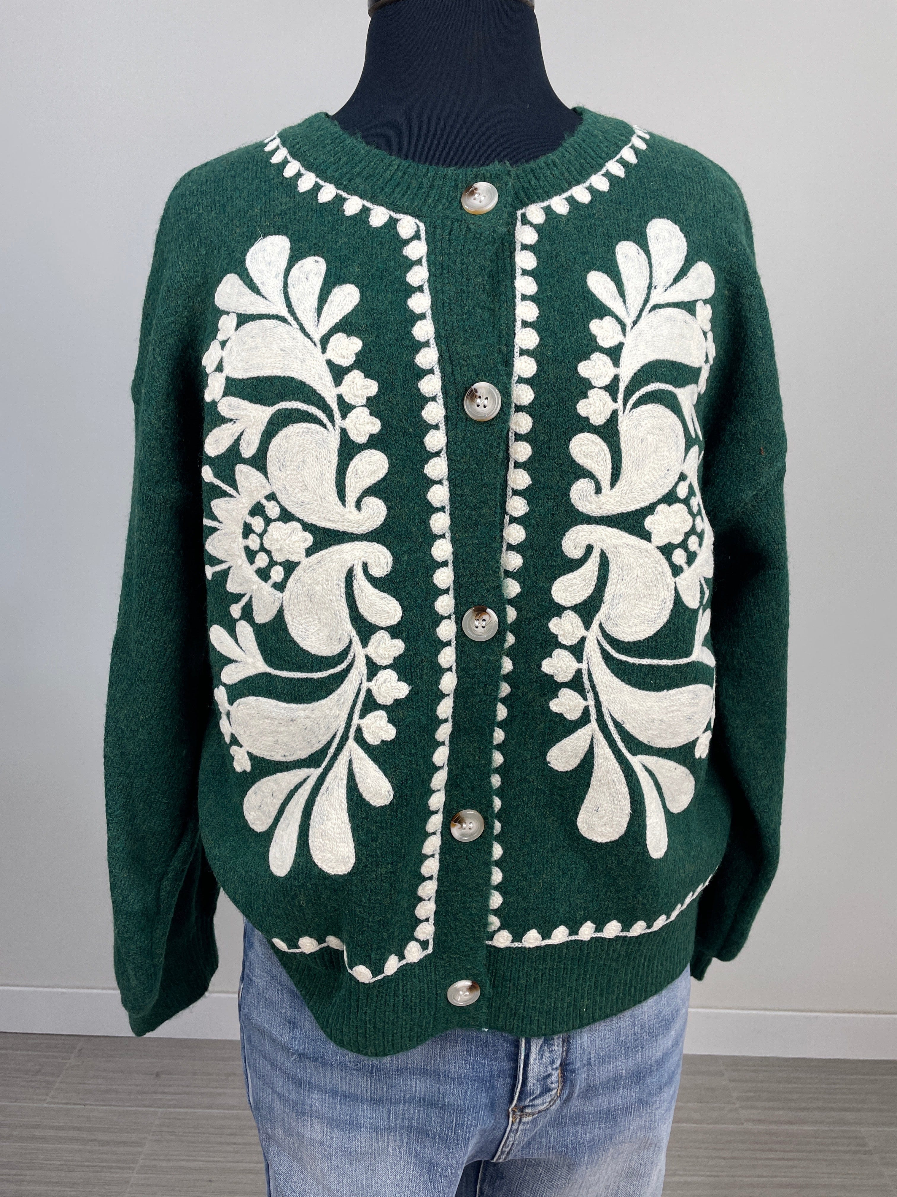 Pine Cardigan With Applique Details