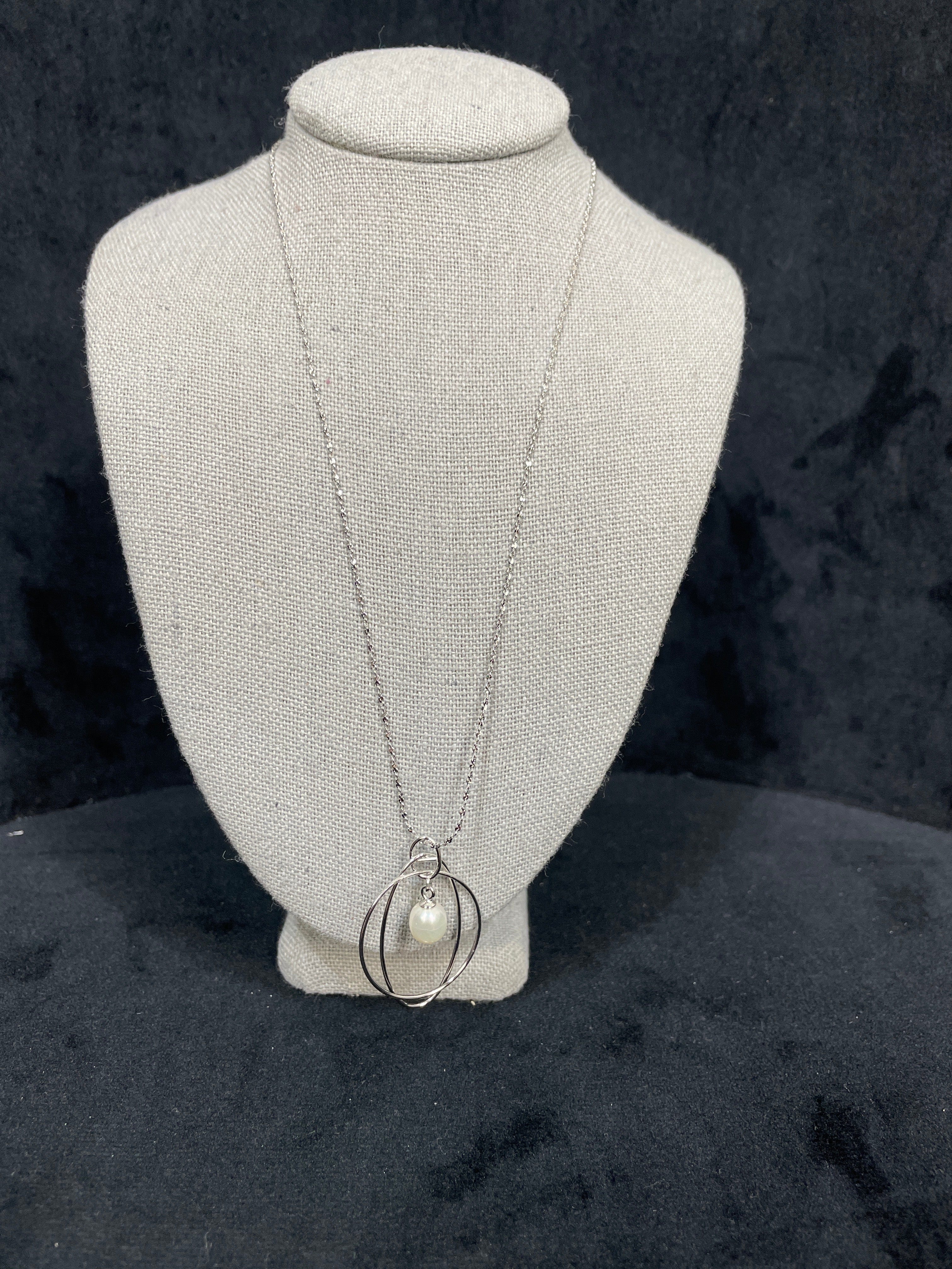 18" Sterling Silver Pearl Necklace