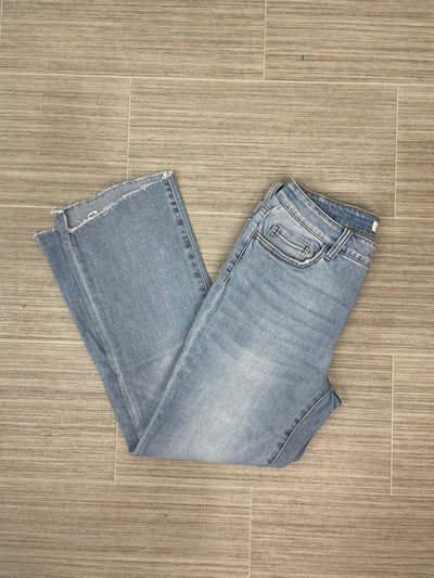Light Mid Rise Crop Flare Jean
