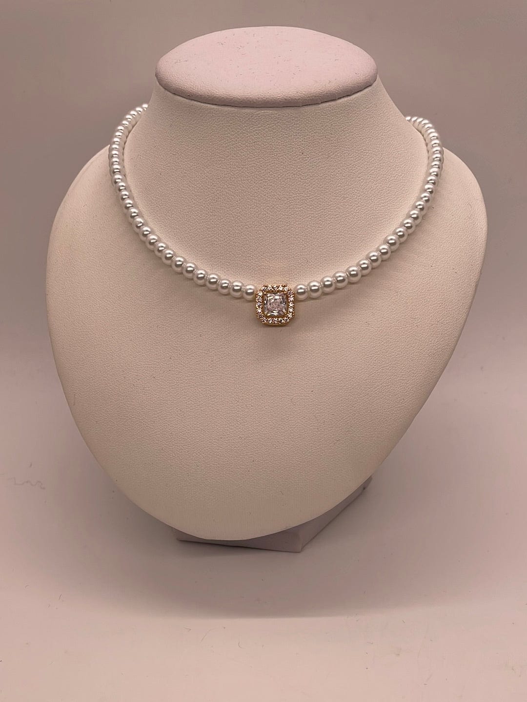 Pretty Pearls Necklace