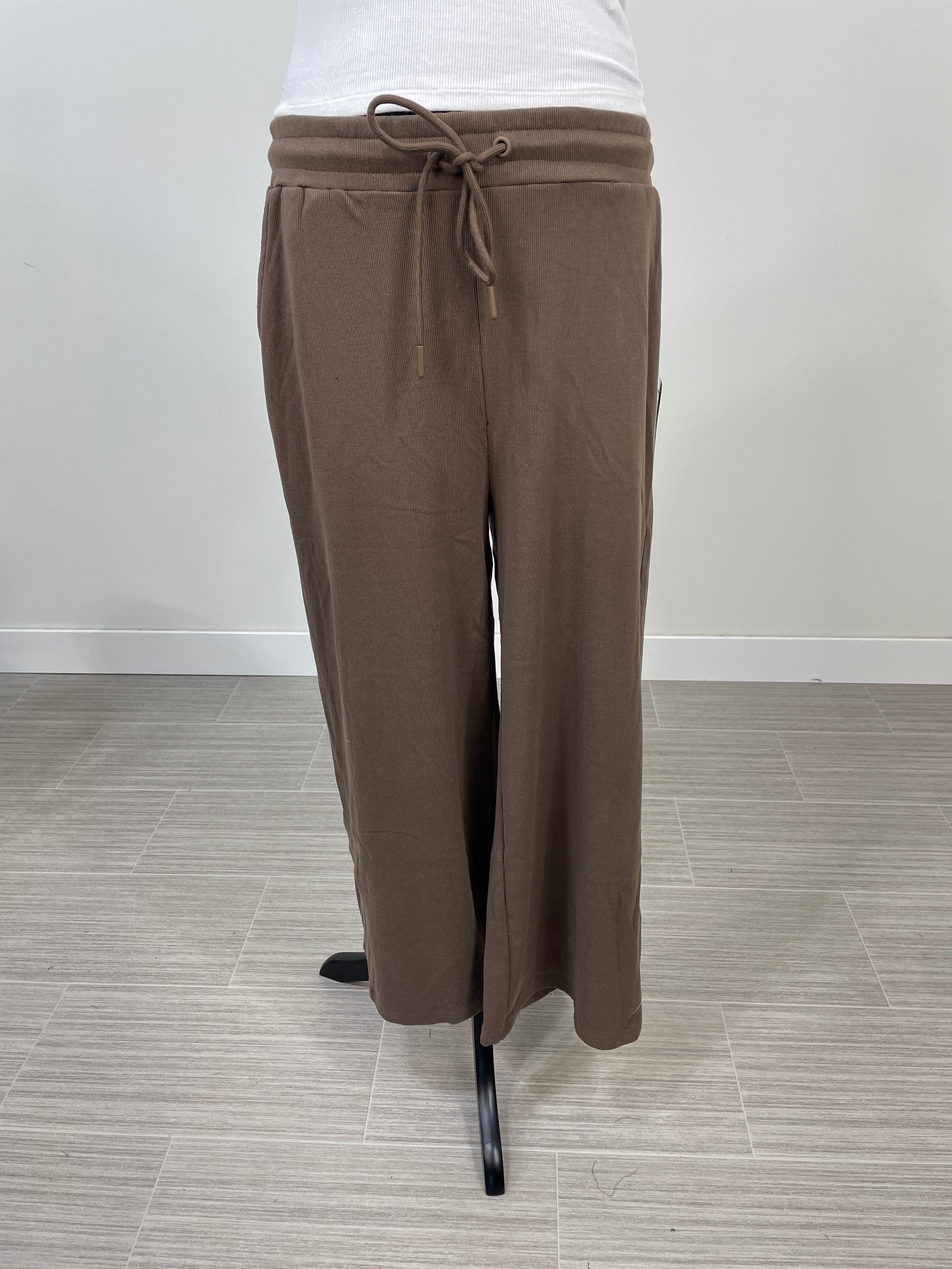 Mocha Very Soft Fleece Cropped Pants