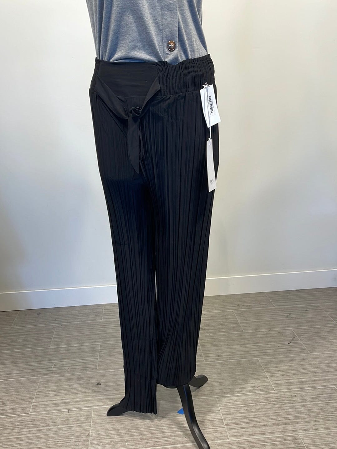 Black Knit Crepe Wide Leg Pant