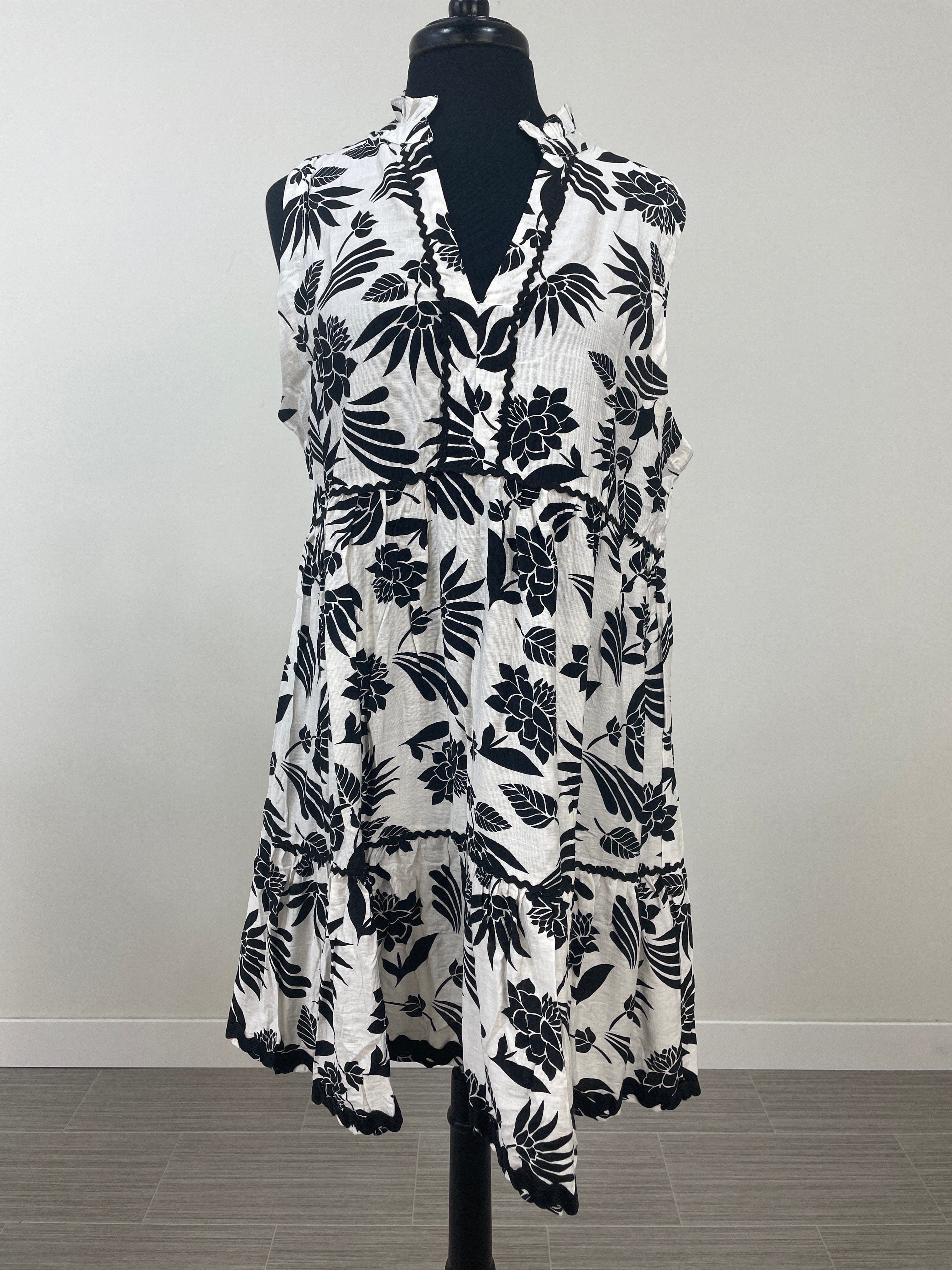 Black & White Mix Floral Sleeveless Dress