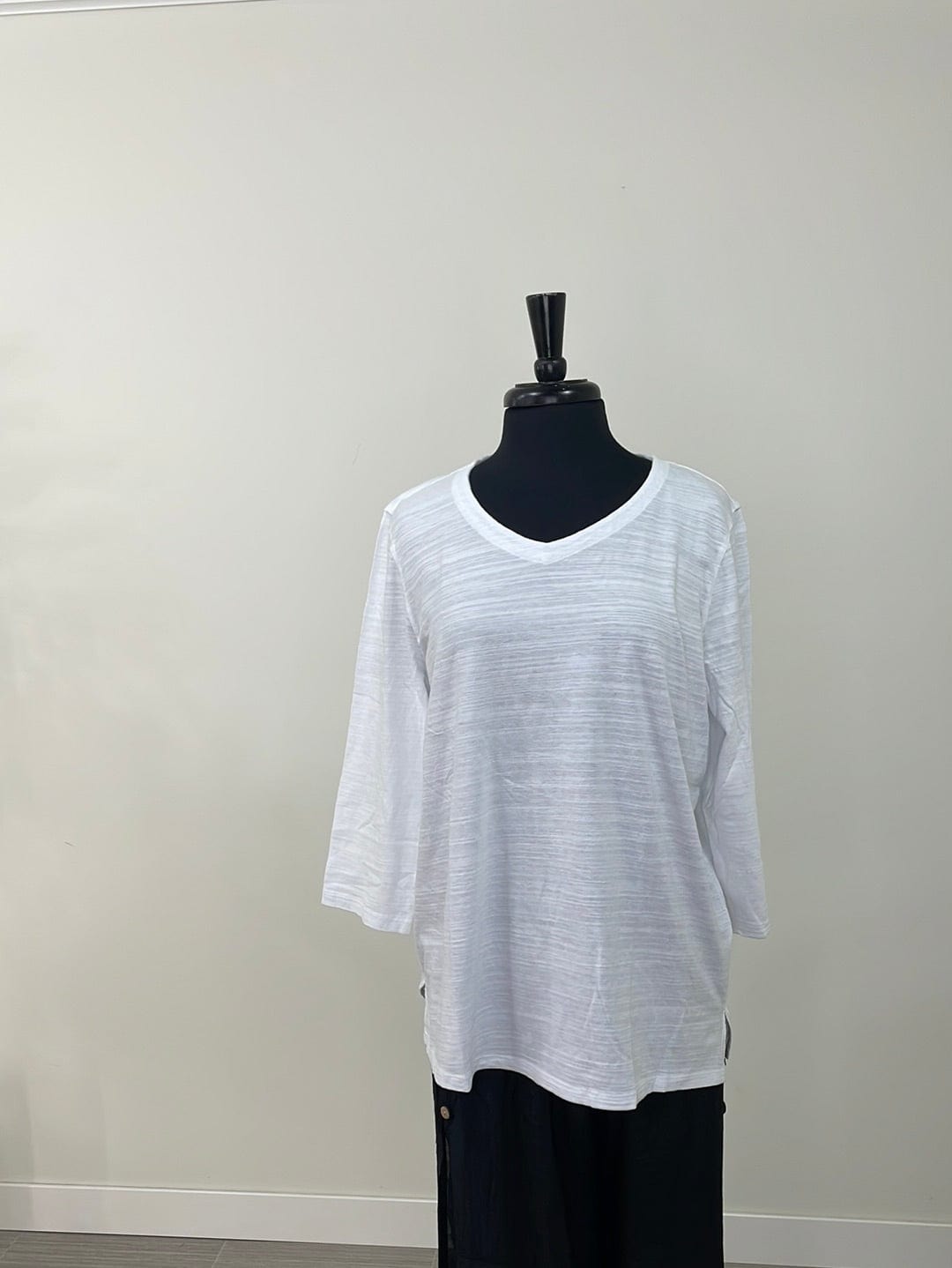 White VNeck 3/4 Sleeve Top