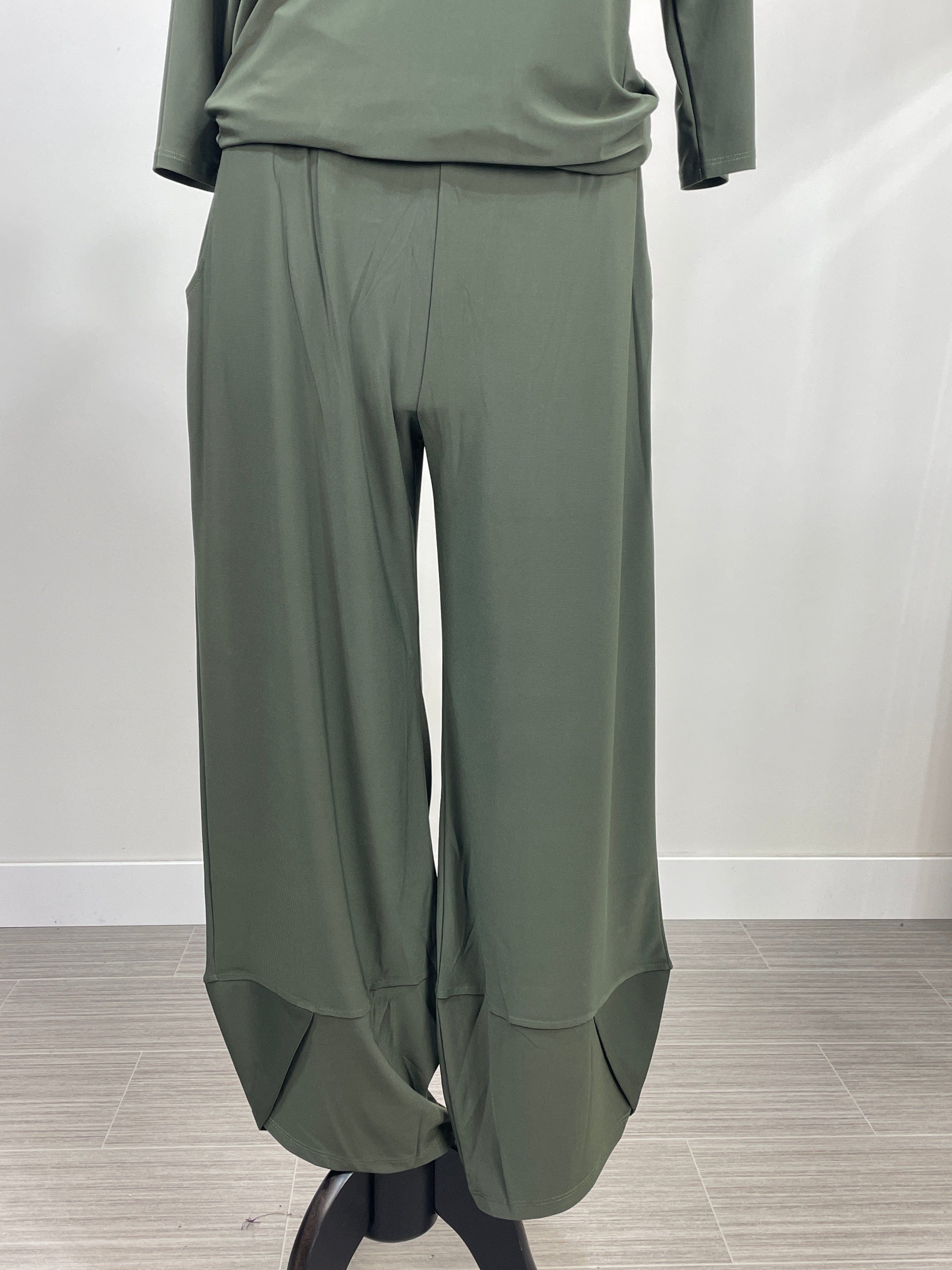 Olive Cropped Everyday Pant