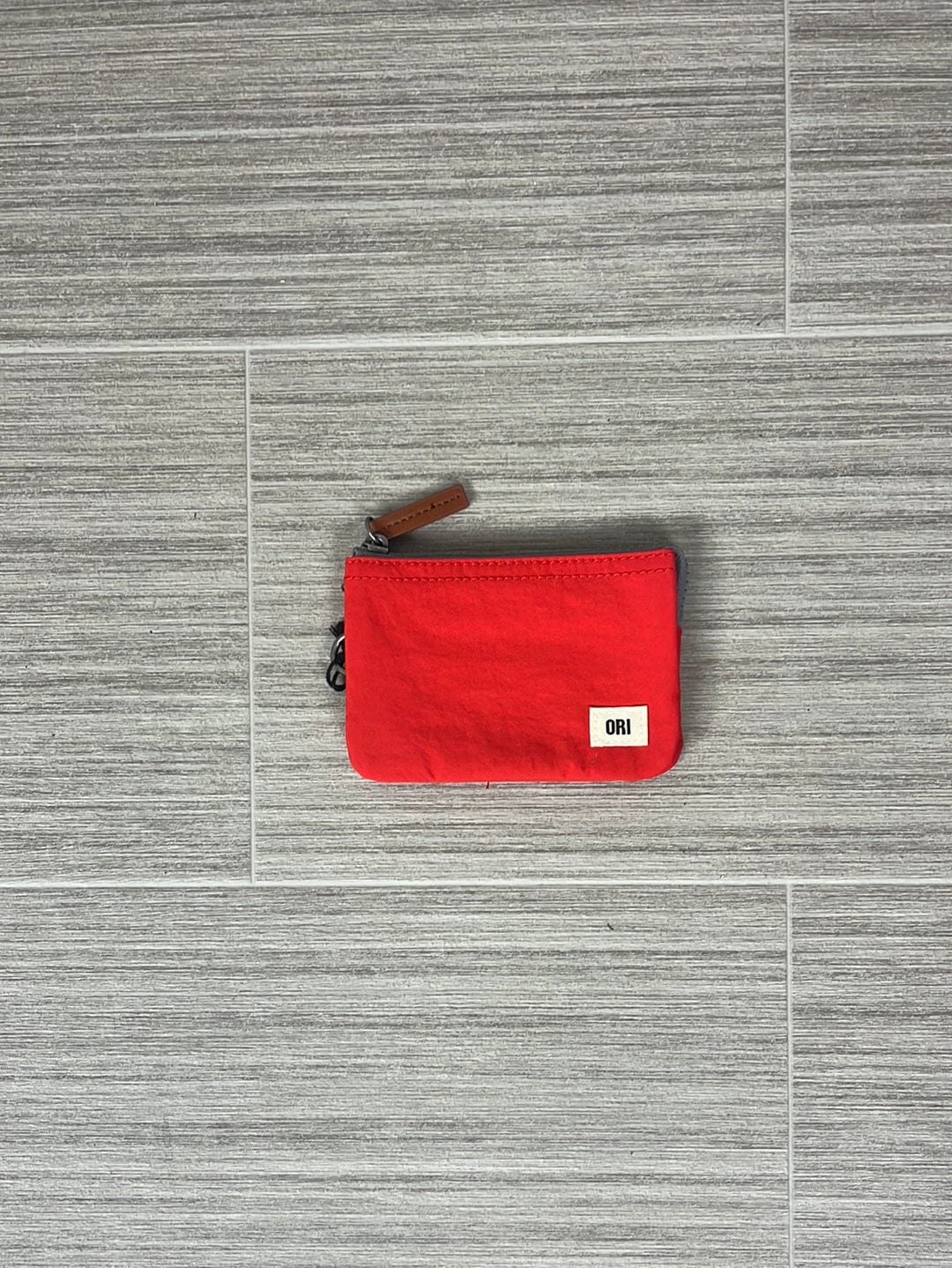 Carnaby Strawberry Small Classic Small