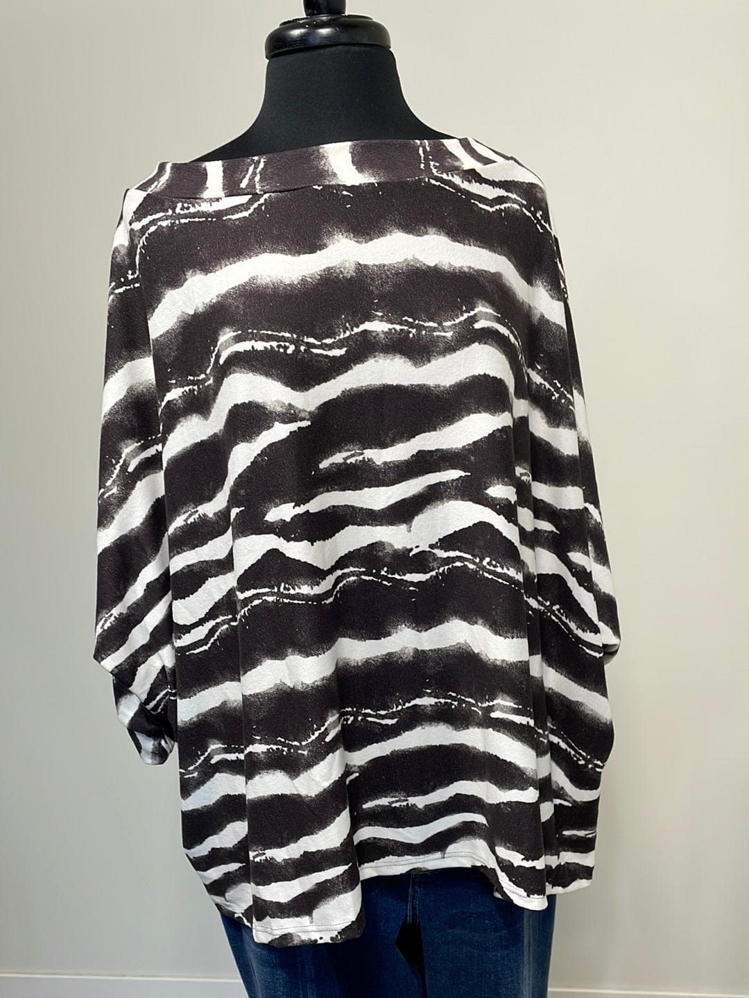 Black Wave Print Top