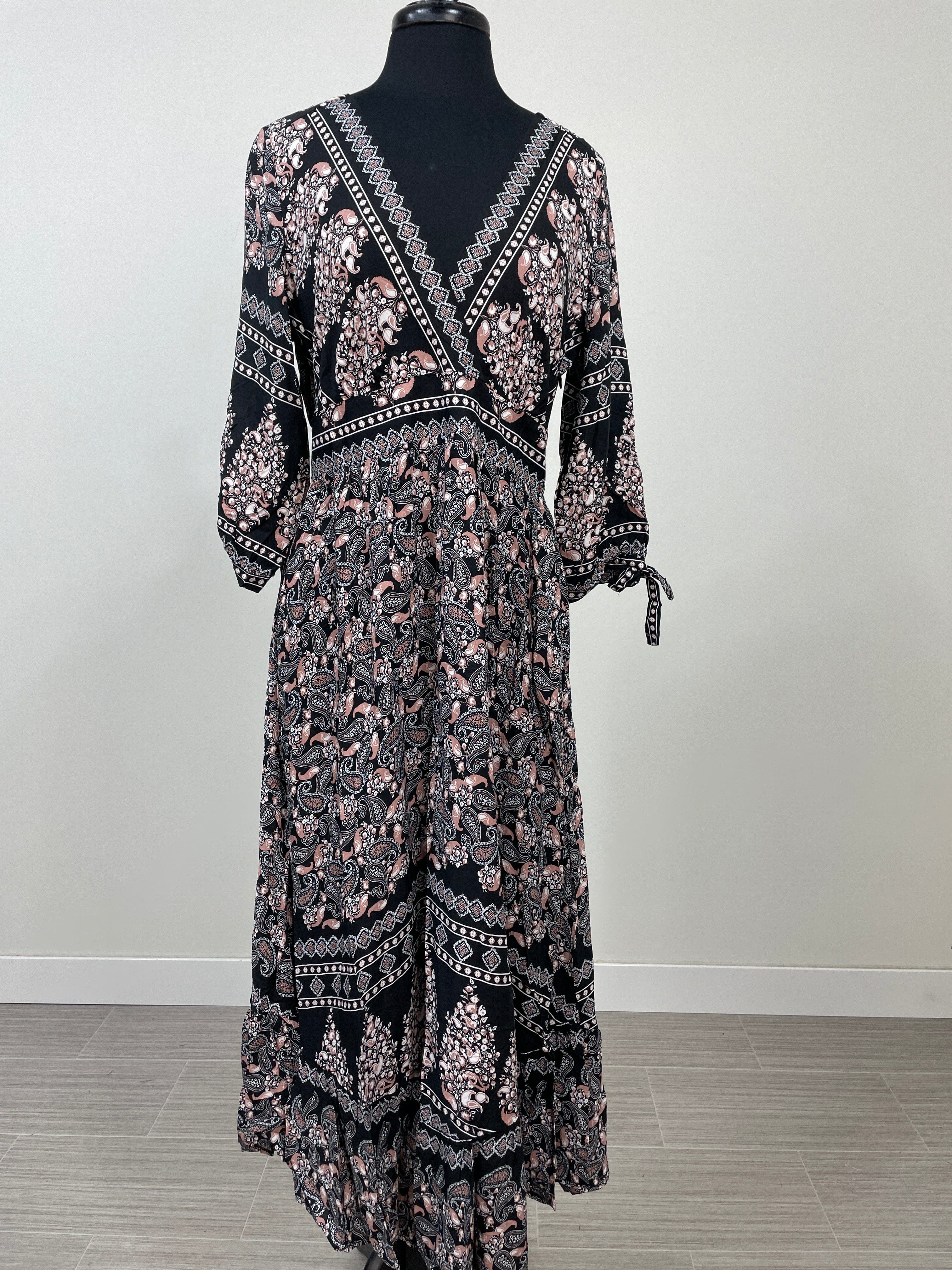 Black Paisley Tie Sleeve Maxi Dress