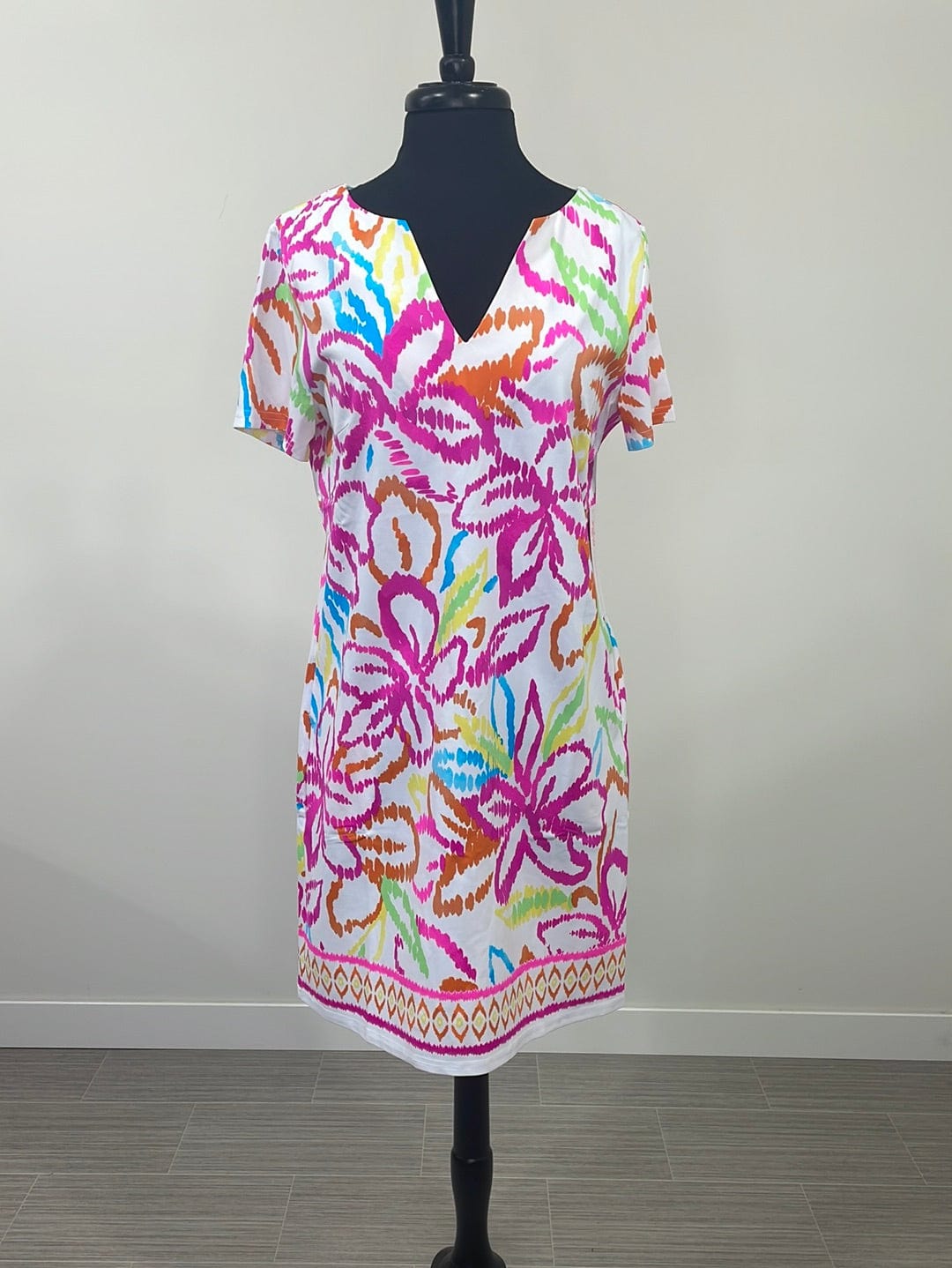 Hisbiscus Short Sleeve Shift Dress