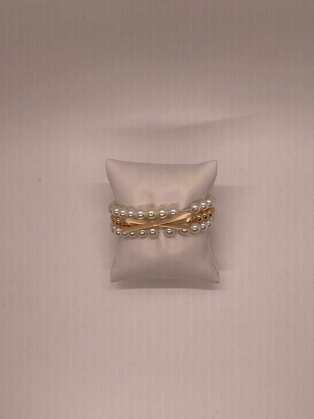 Gold & Pearl Bow Stretch Bracelet Set