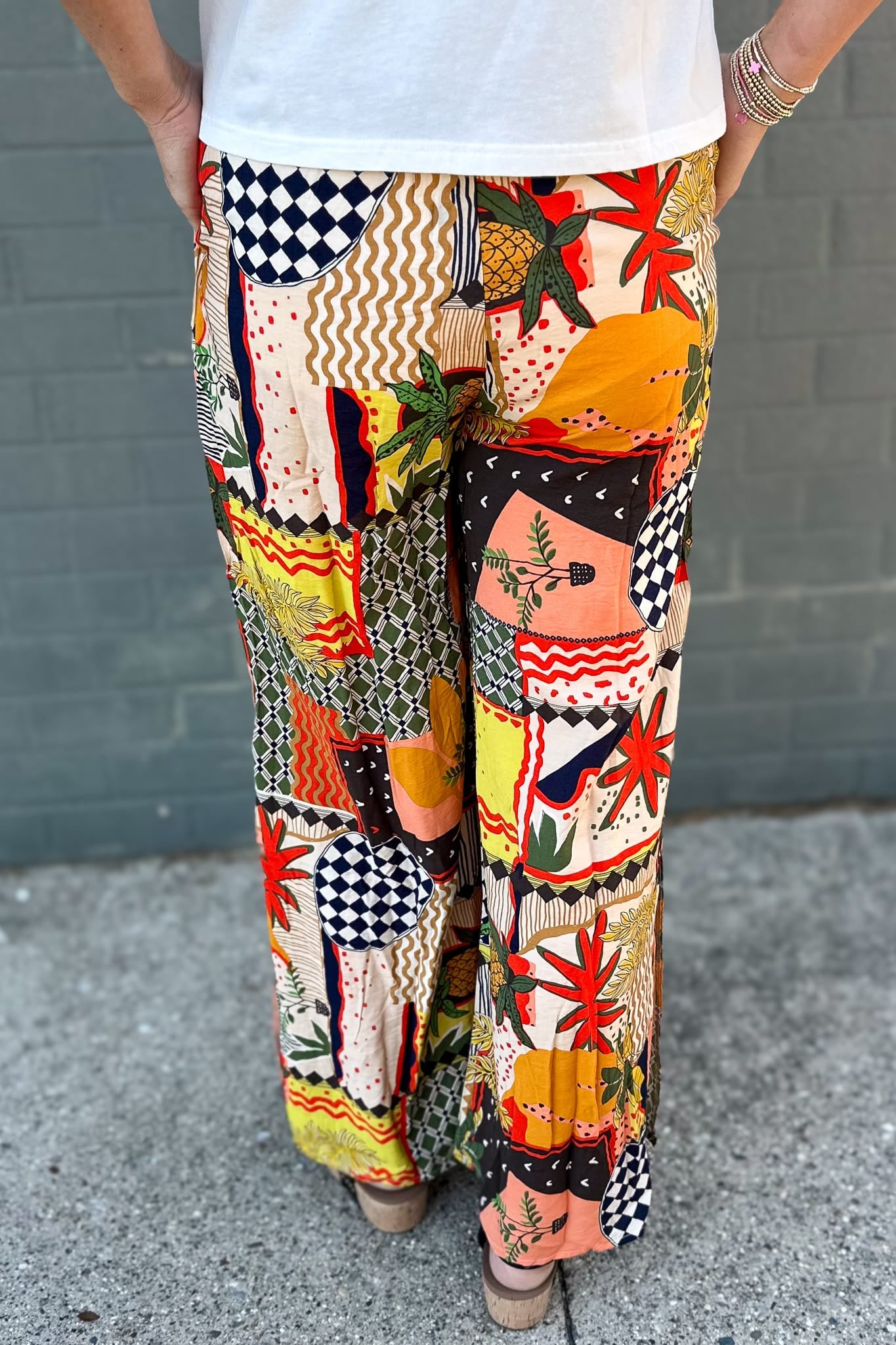 Pineapple Pants Back