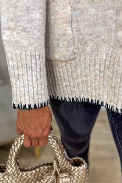 Oatmeal Step hem Patch Pocket Sweater Detailed