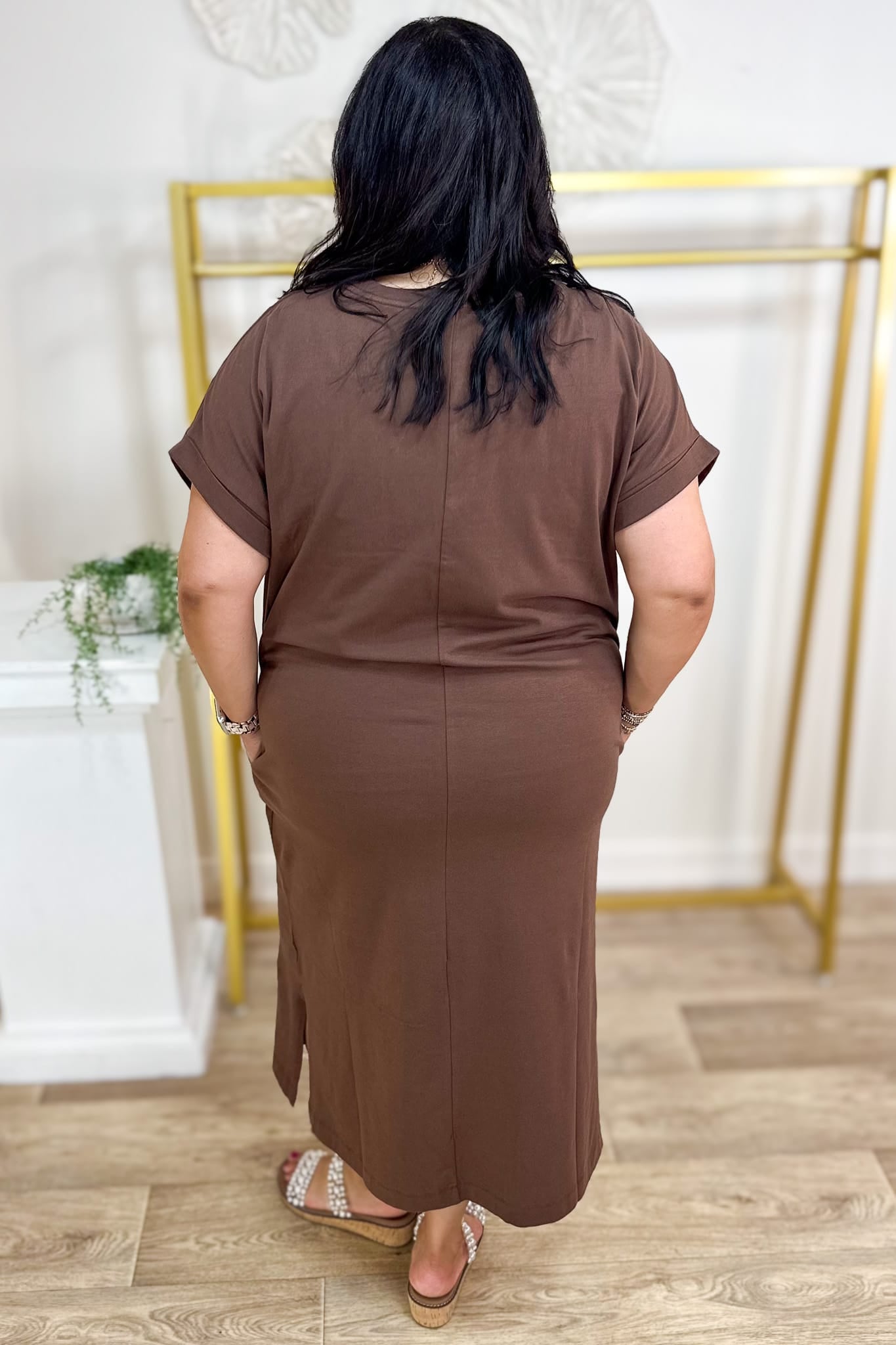 Brown Round Neck Pocket Midi Dress Back
