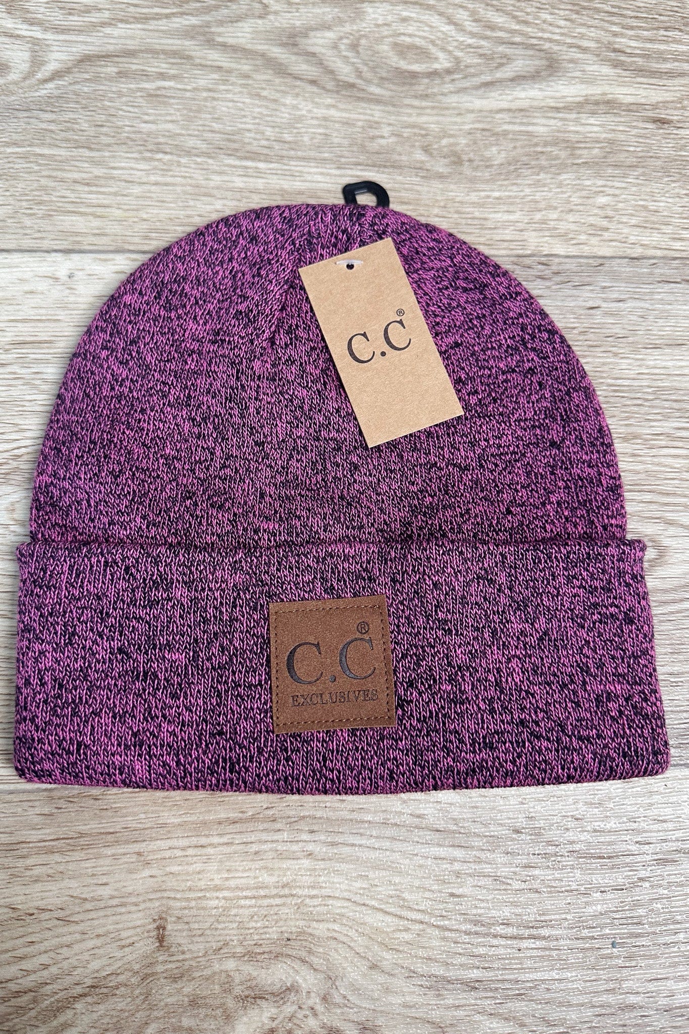 Classic Beanie w/Logo - Pink Mix